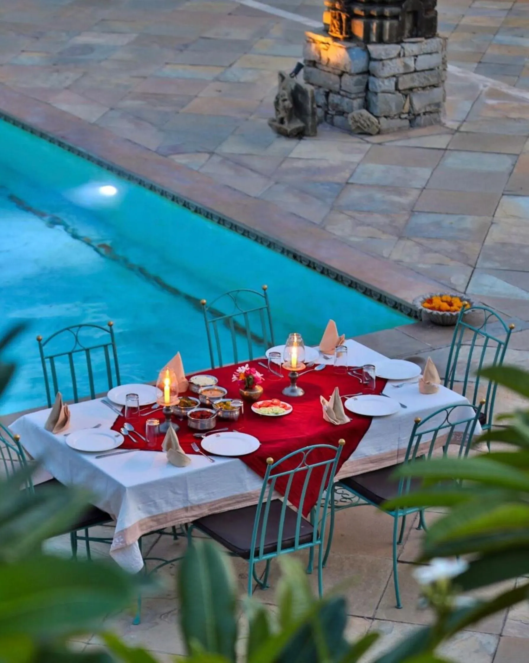 Restaurant/places to eat in Hotel Castle Bijaipur