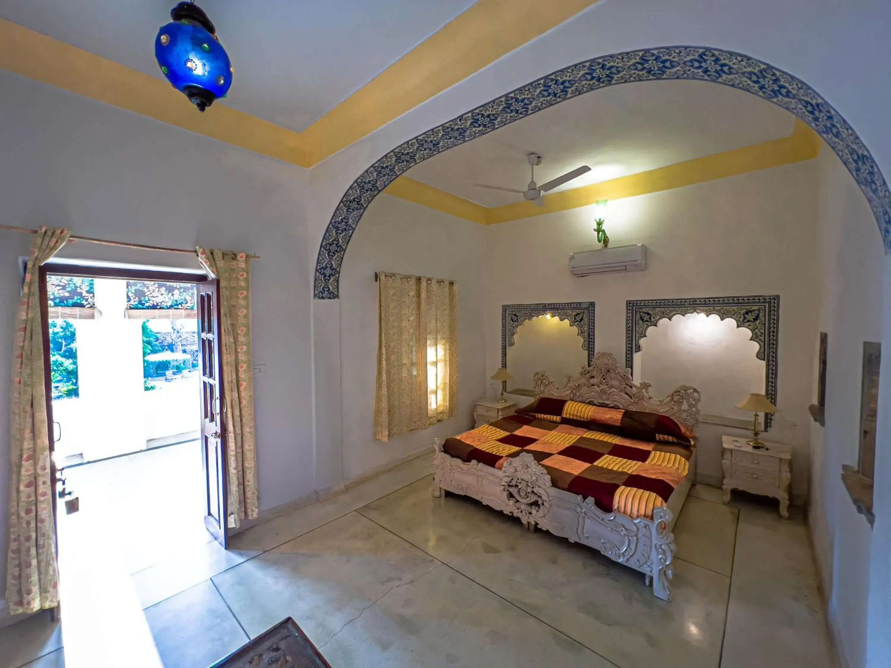 Deluxe Double Room in Hotel Castle Bijaipur Deluxe Double Room in Hotel Castle Bijaipur
