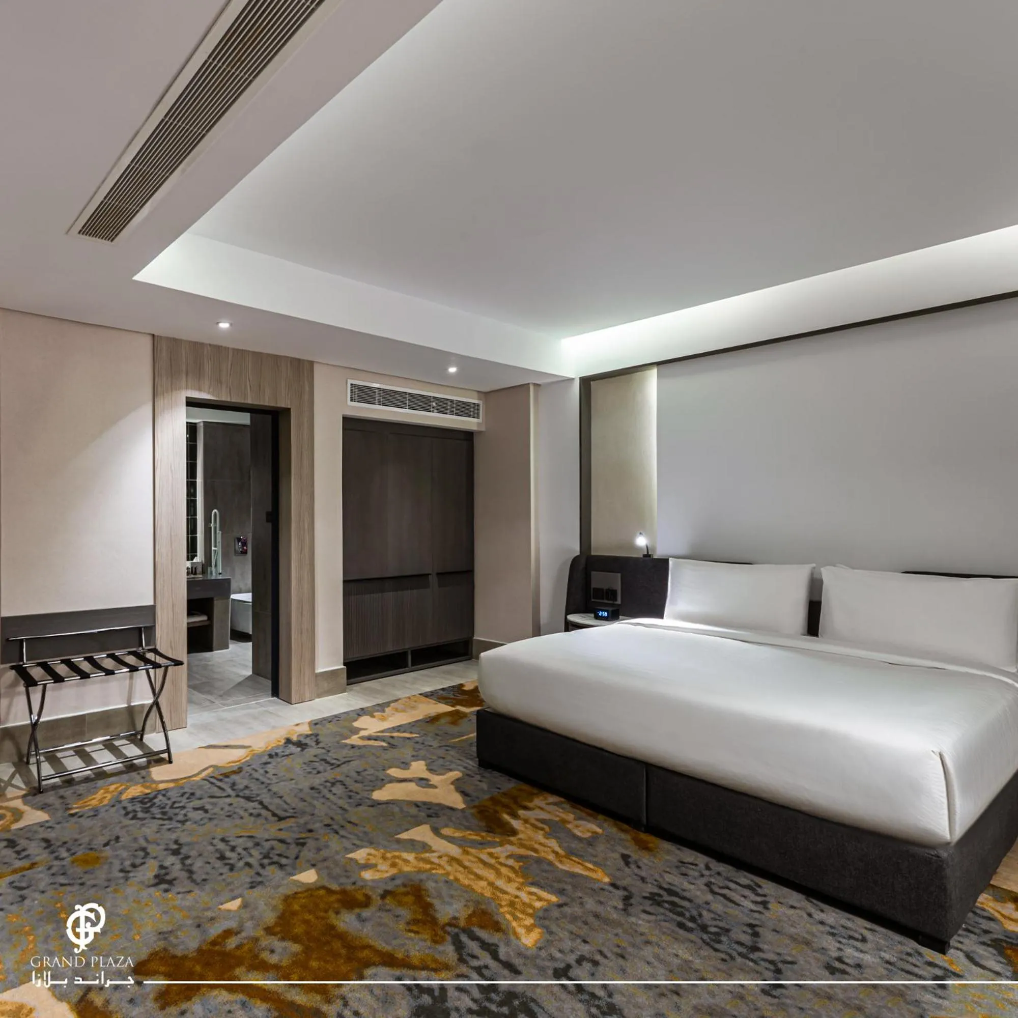 Bed in Grand Plaza Hotel - Tabuk