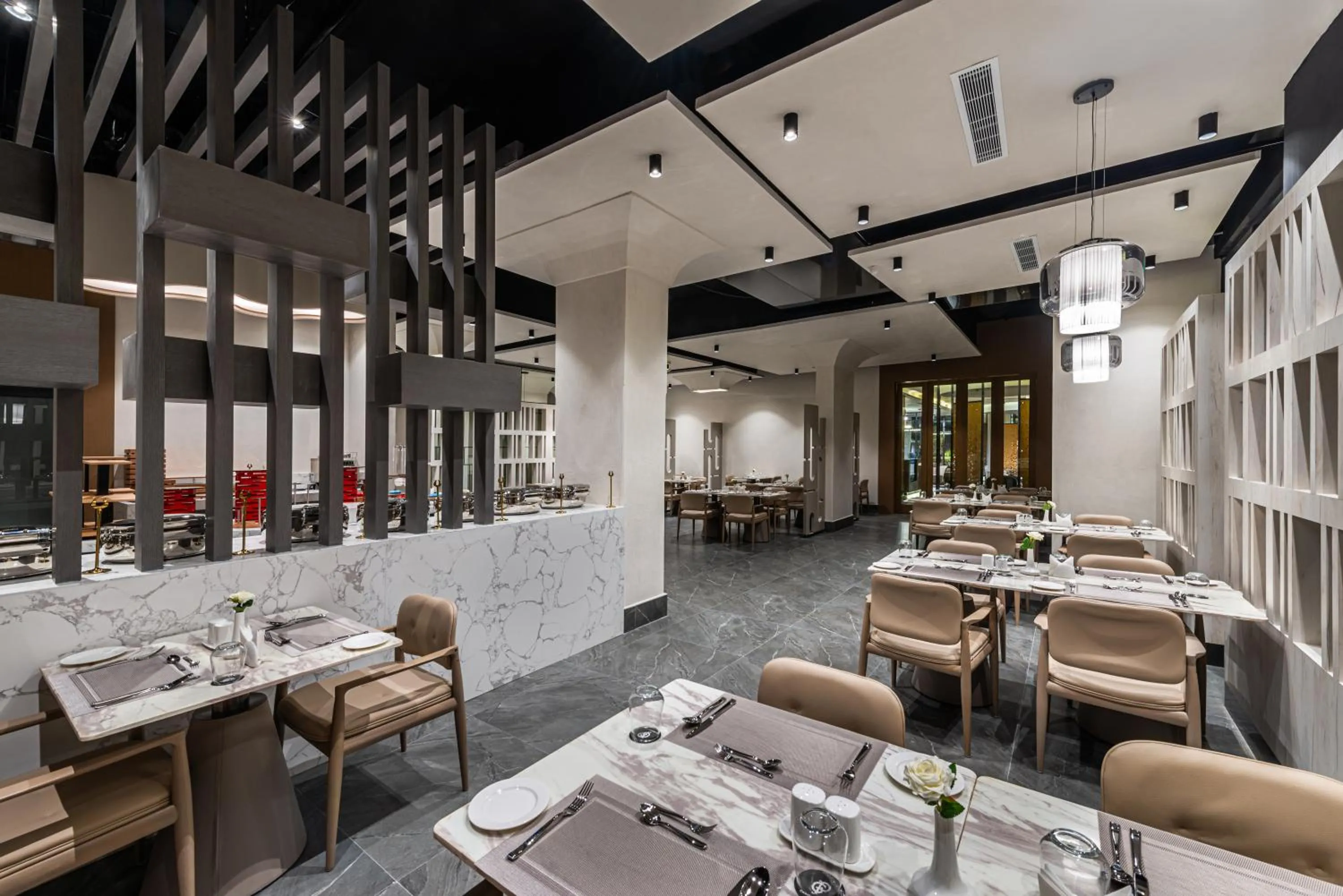 Restaurant/places to eat in Grand Plaza Hotel - Tabuk