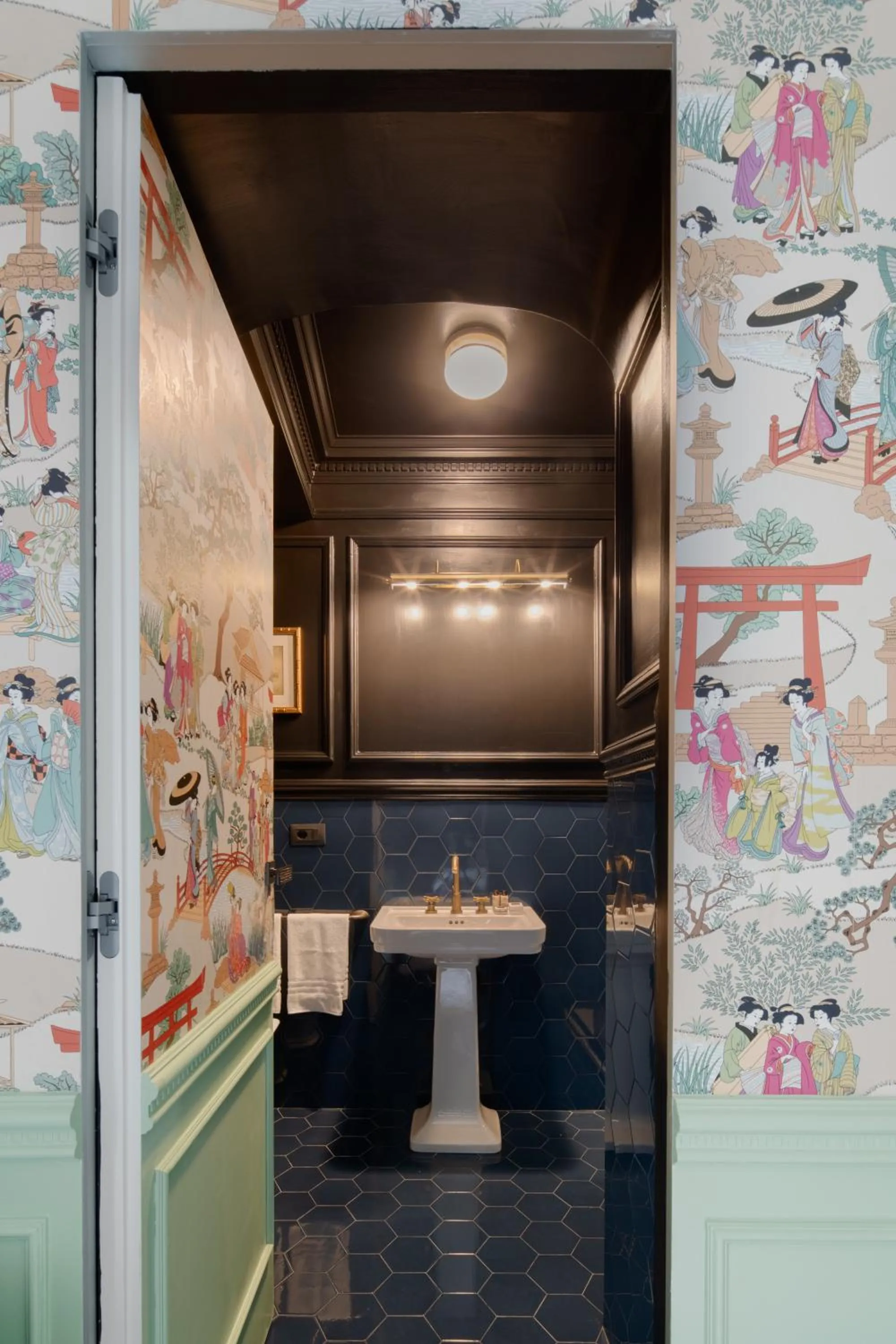 V Collection Condotti