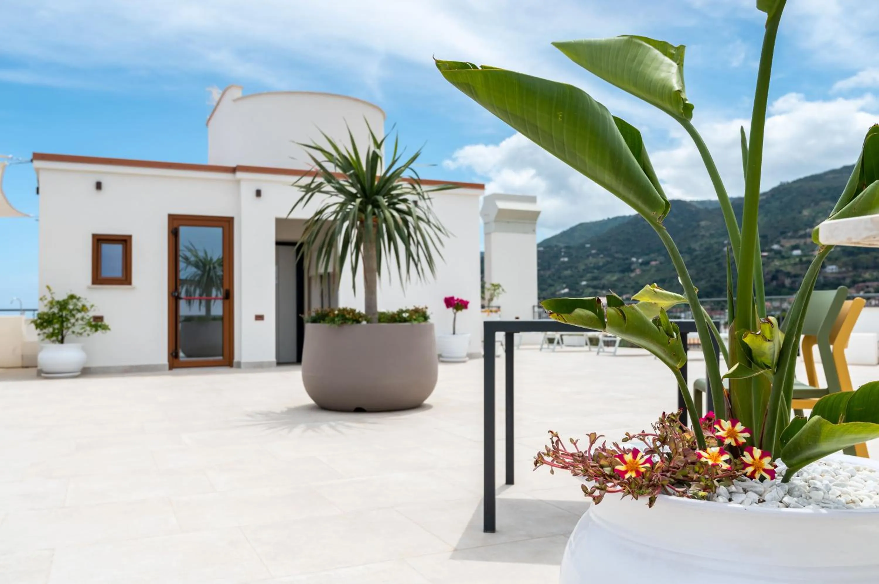 Property building in Hotiday Cefalù Mazzaforno