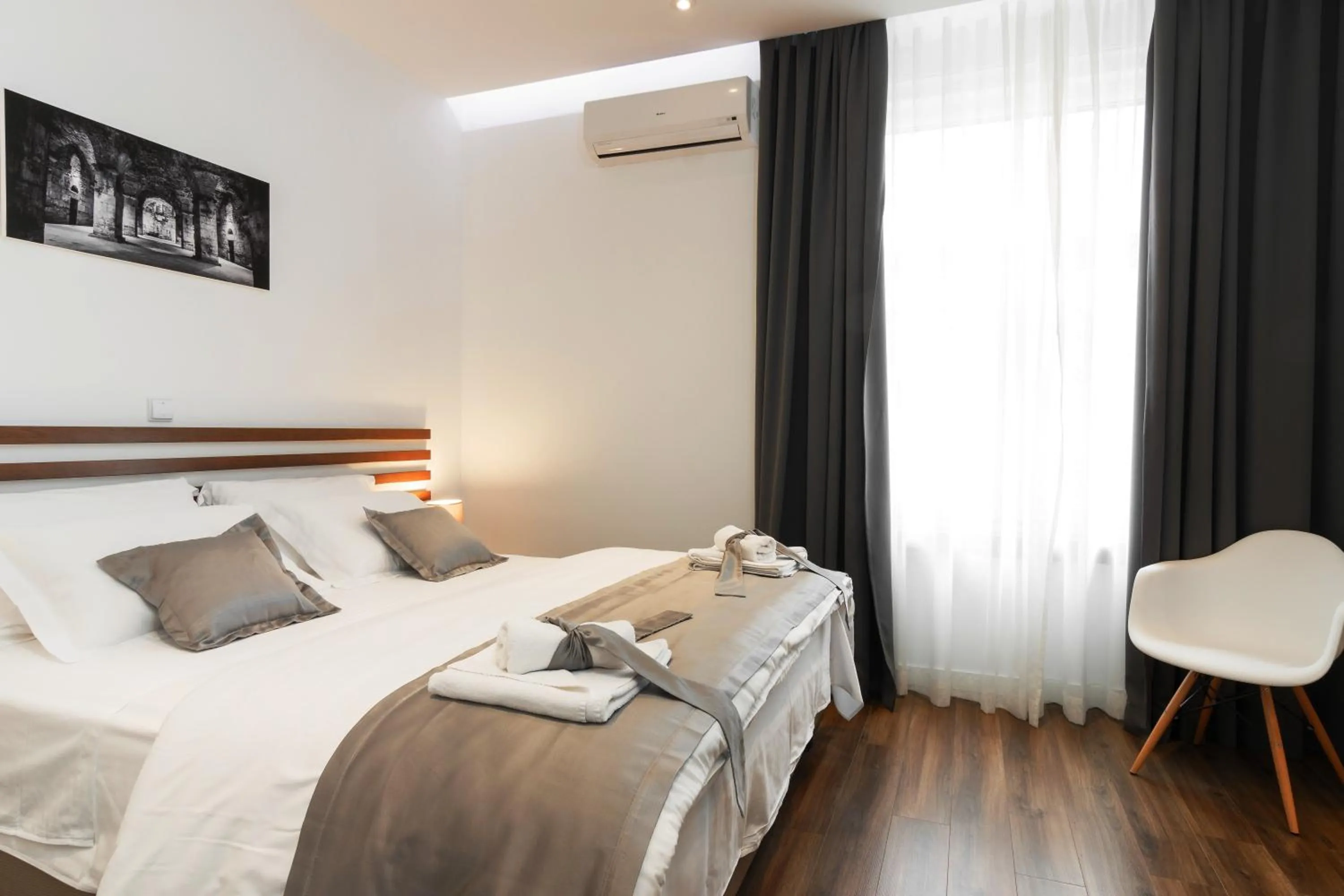 Queen Room in Prima Luxury Rooms