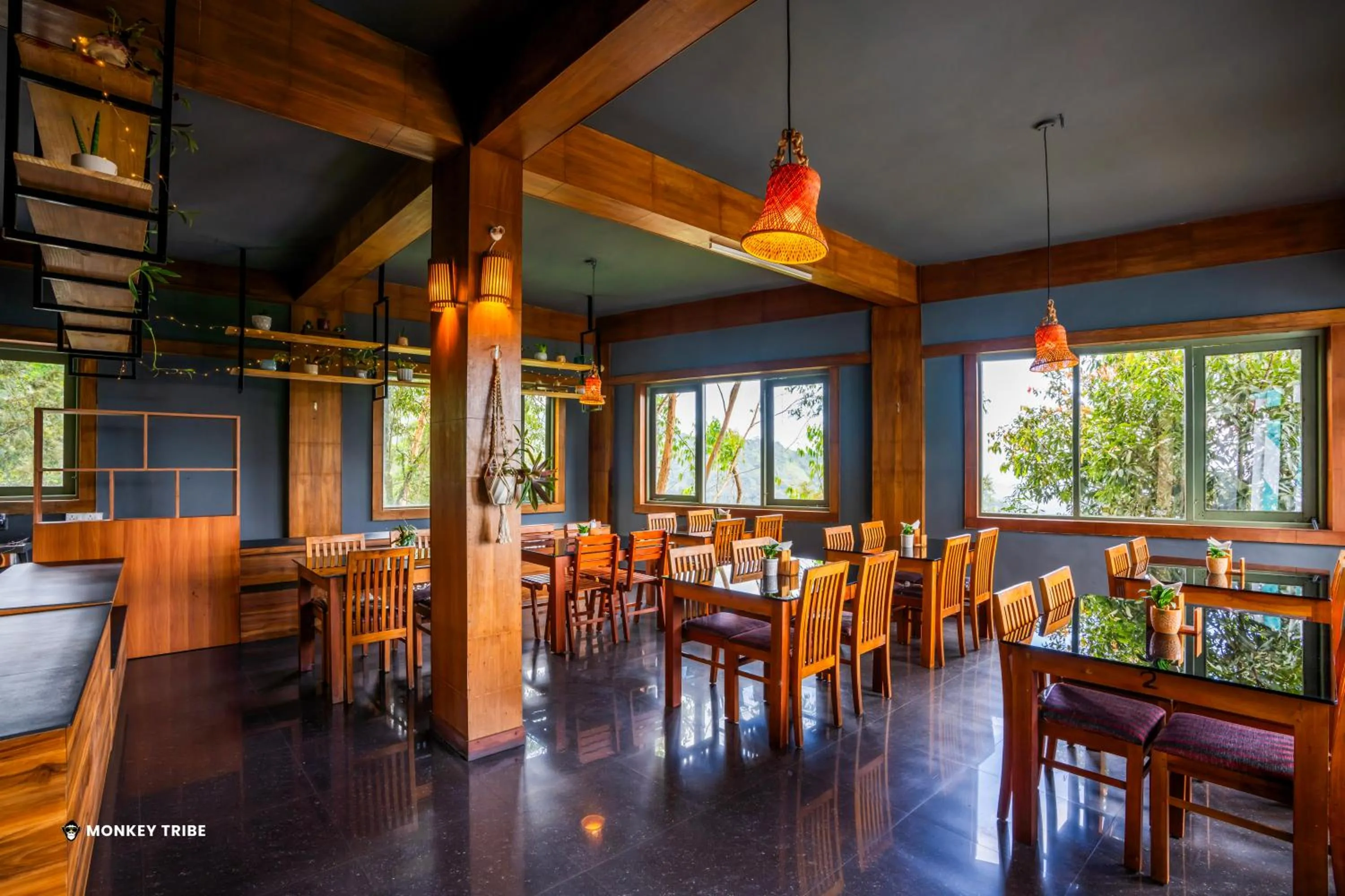 Restaurant/places to eat in Monkey Tribe Munnar