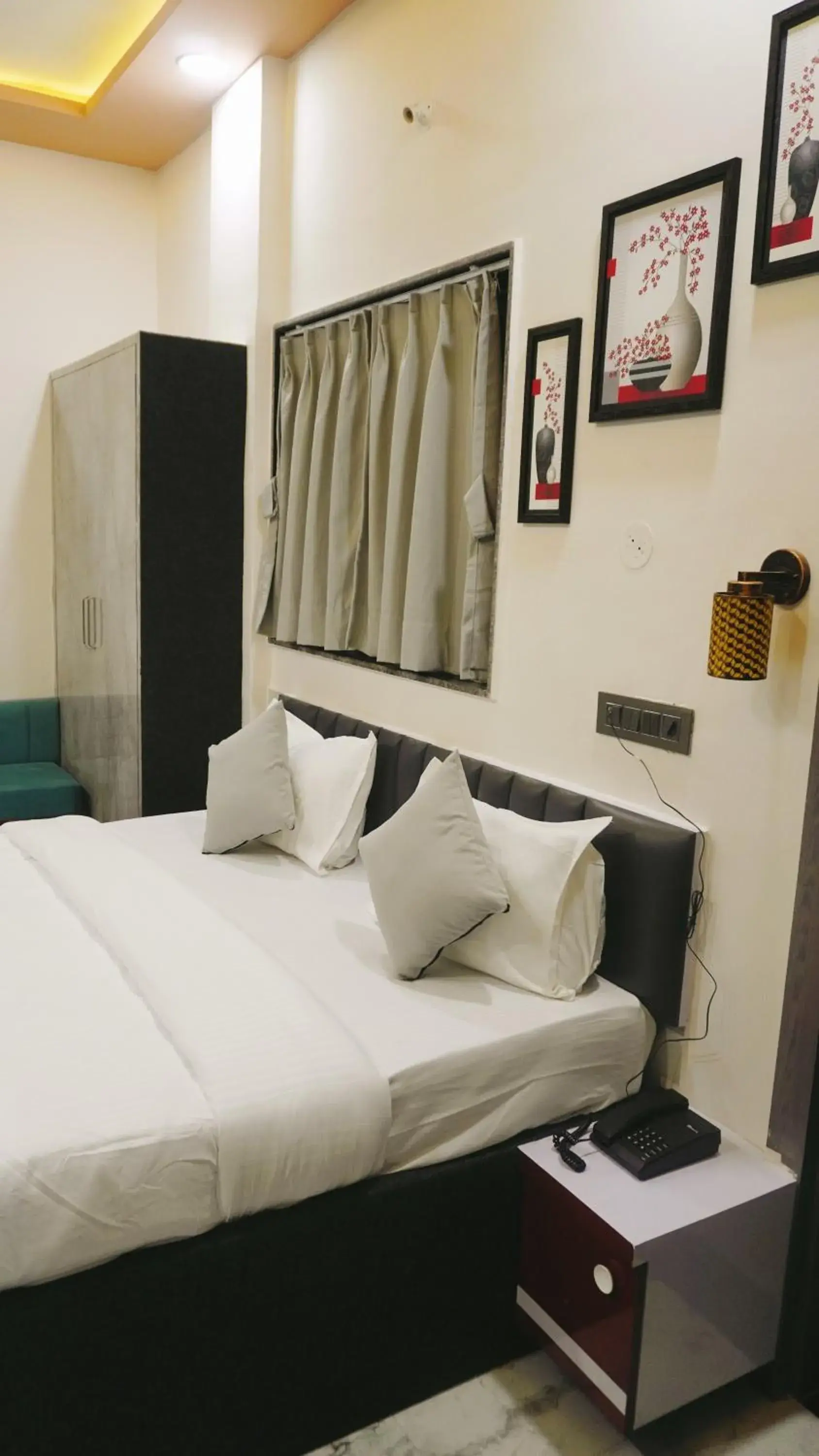 Bed in Hotel Sahara Residency Bed in Hotel Sahara Residency