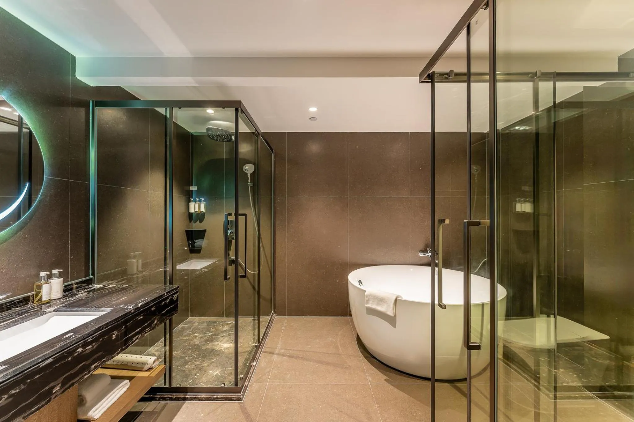Bathroom in Holiday Inn Jiuhua Mountain Hot Spring by IHG