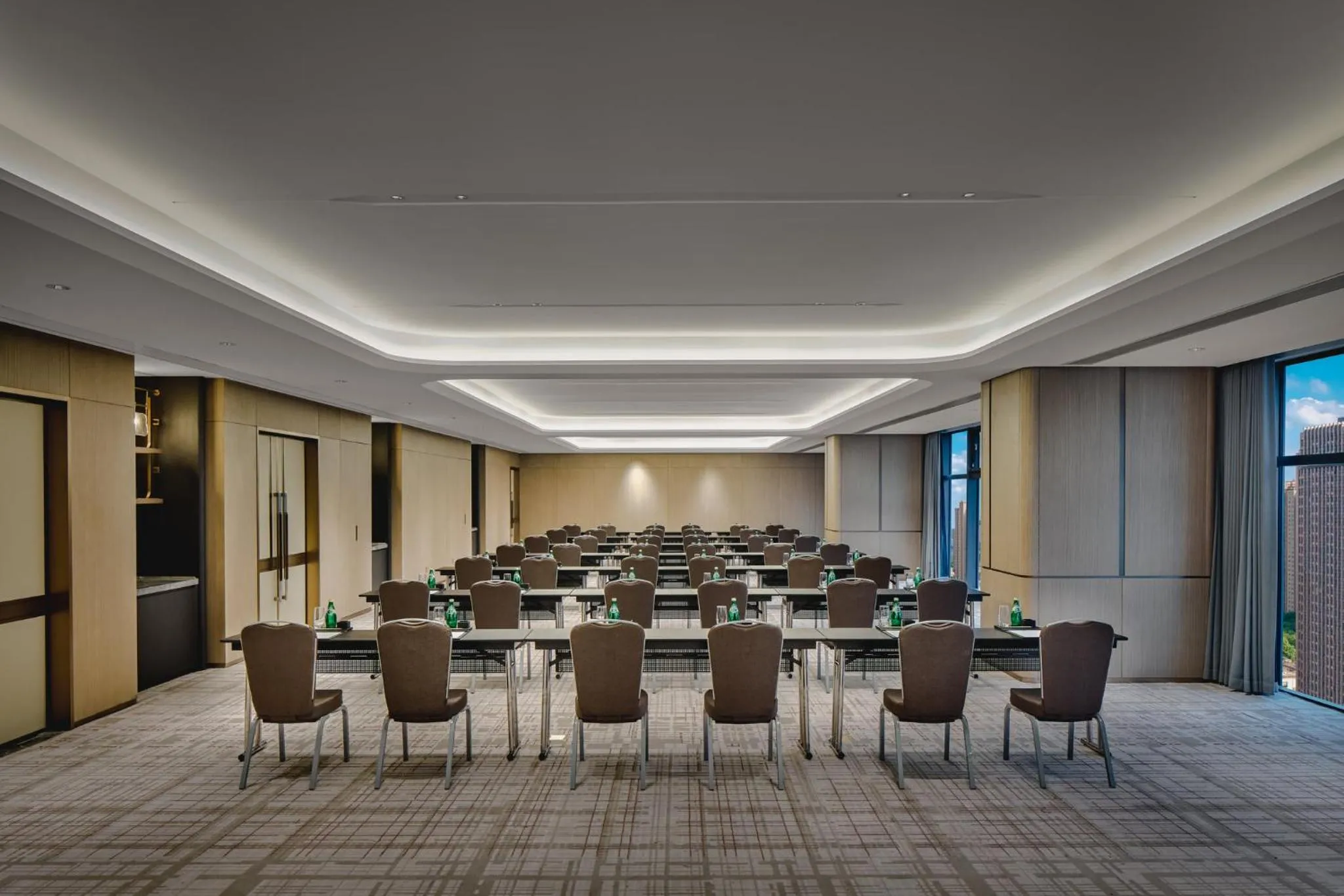 Meeting/conference room in Holiday Inn Kunshan East by IHG