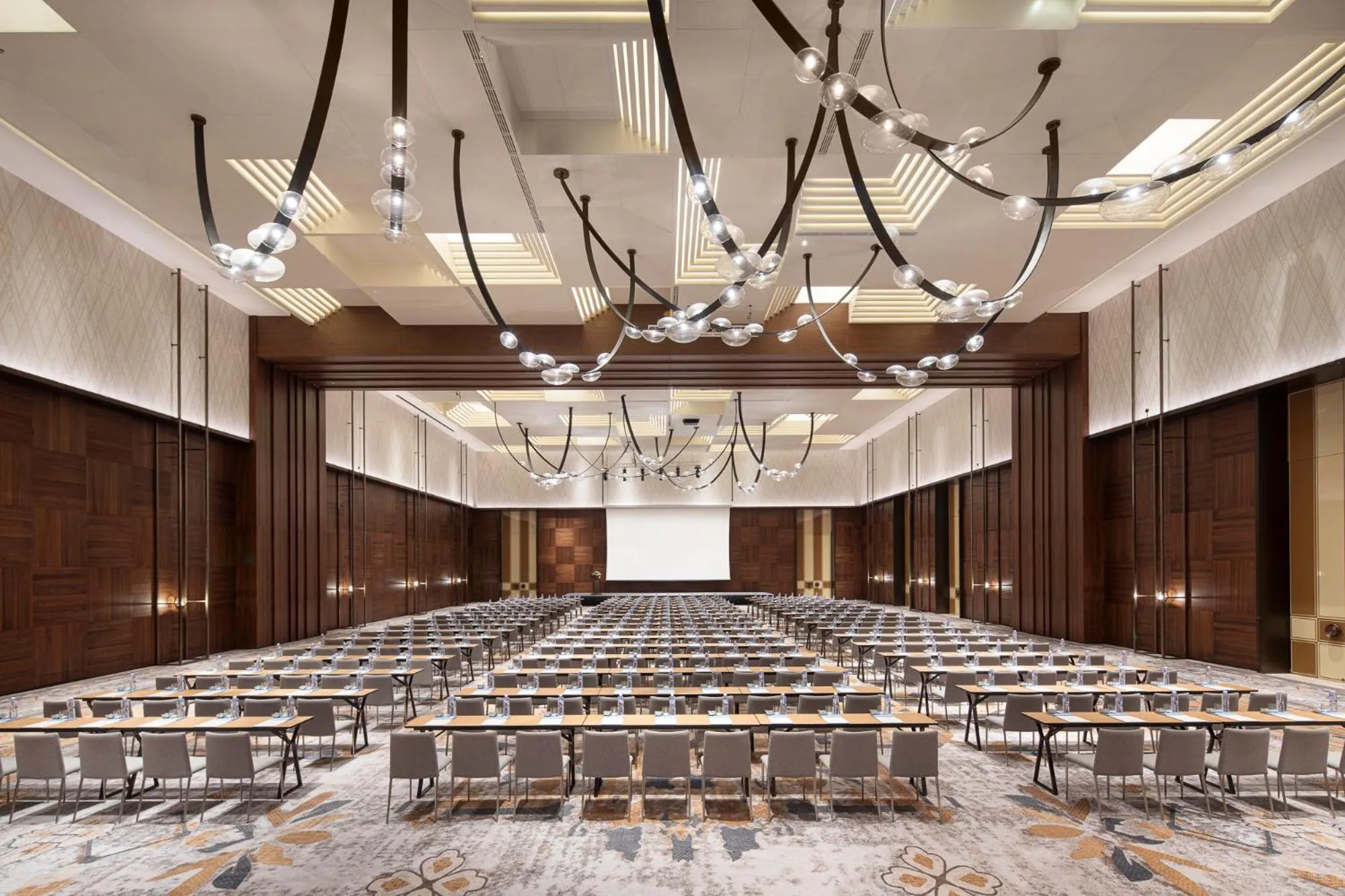 Meeting/conference room in Hotel Indigo Hainan Clear Water Bay by IHG