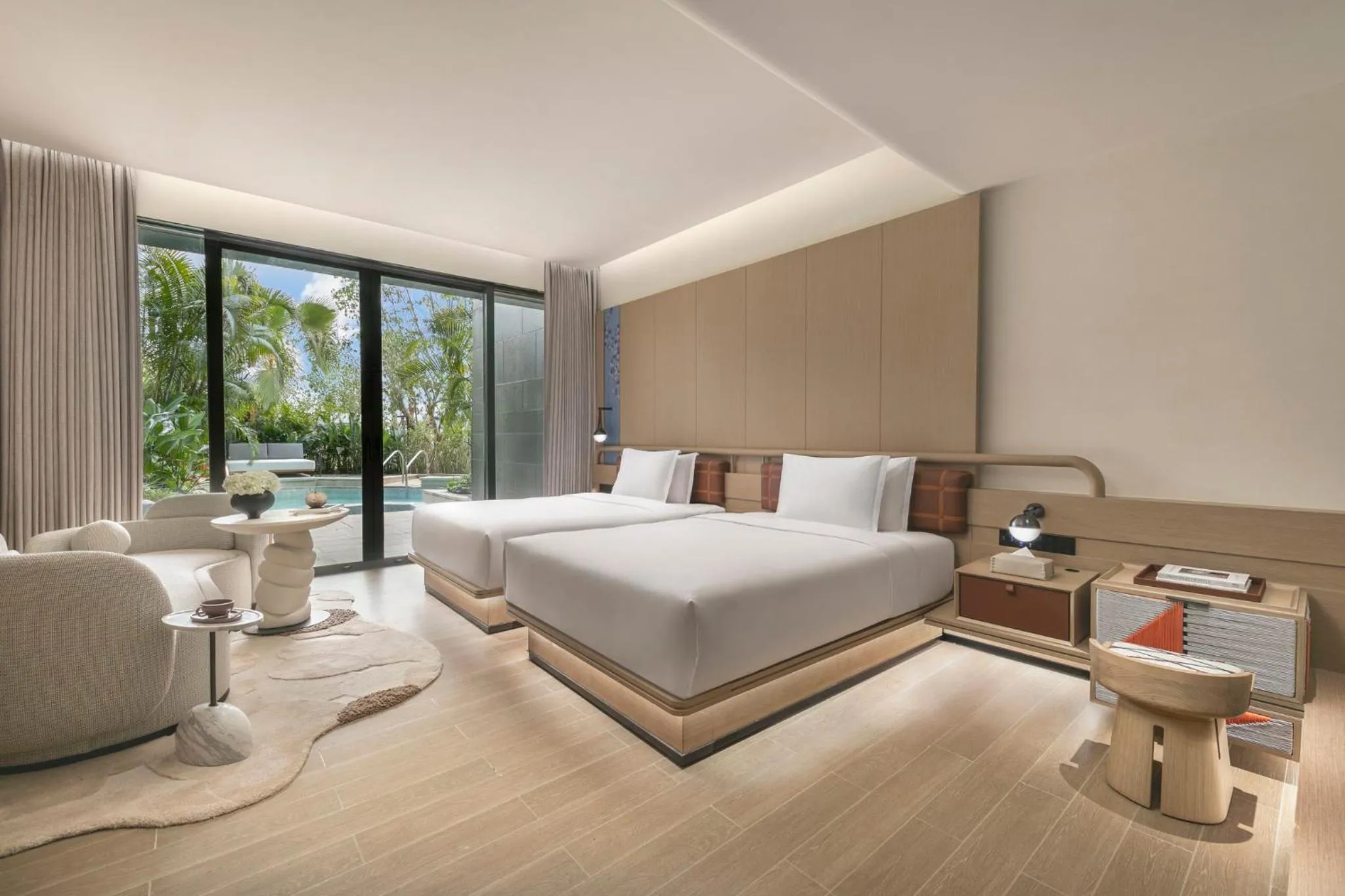 Photo of the whole room, Bed in Hotel Indigo Hainan Clear Water Bay by IHG