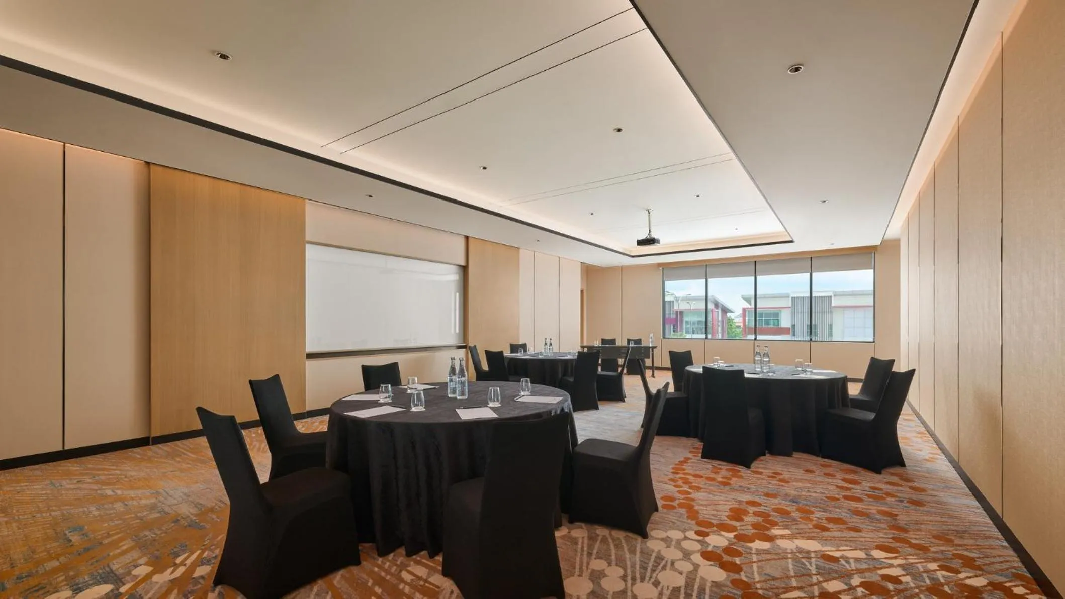 Meeting/conference room in Holiday Inn & Suites Penang Prai by IHG