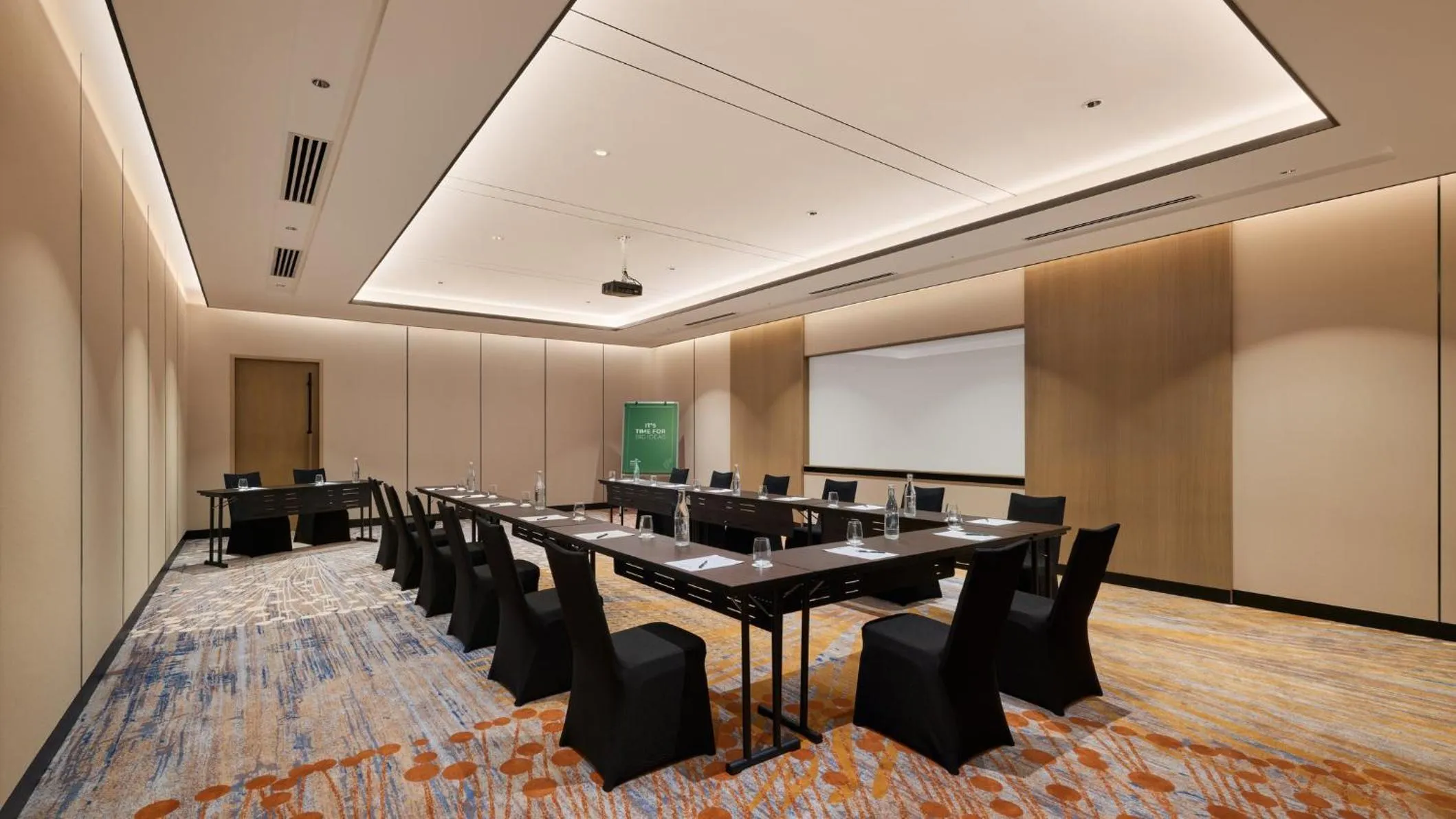 Meeting/conference room in Holiday Inn & Suites Penang Prai by IHG