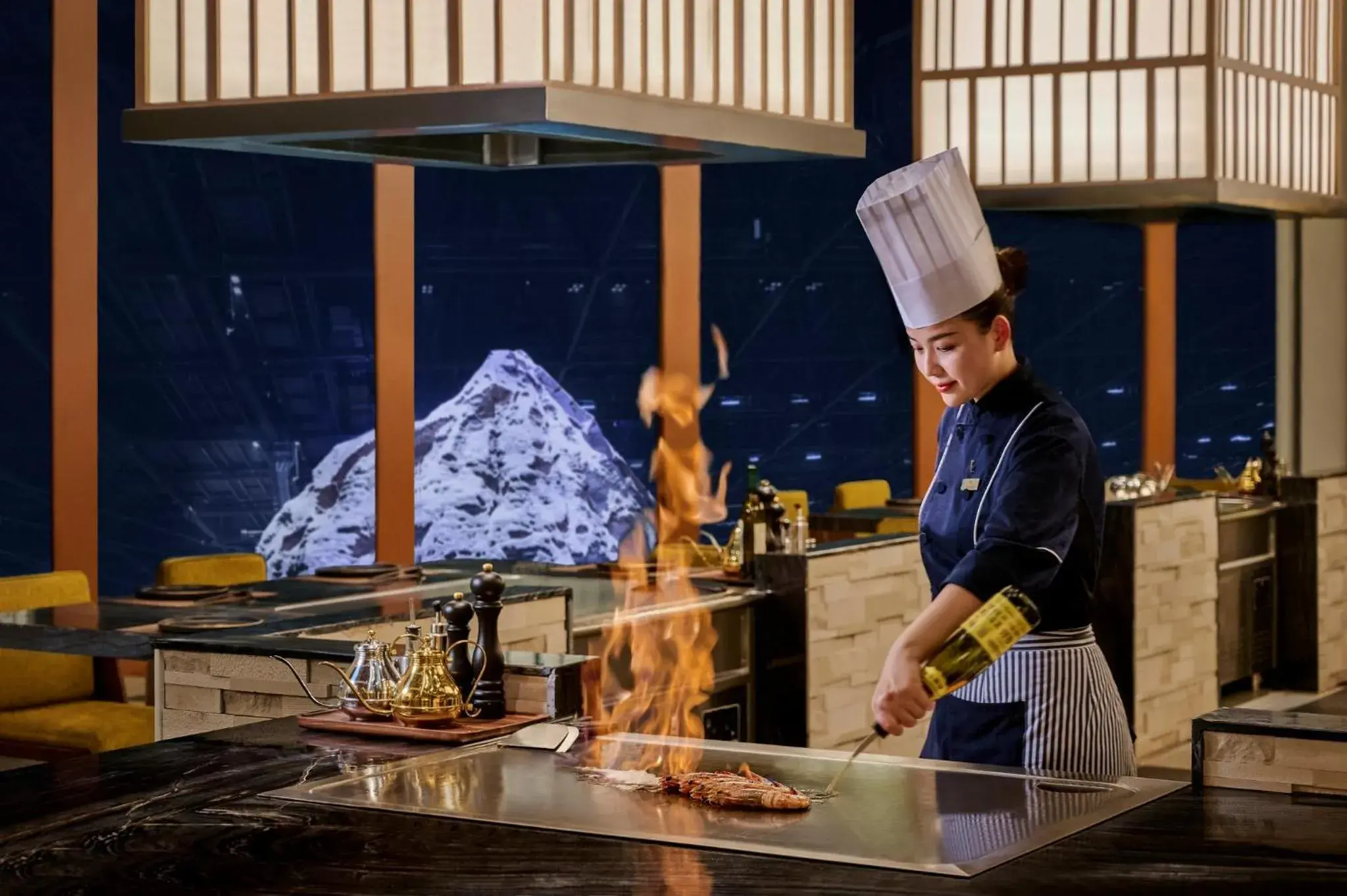 Restaurant/places to eat in Vignette Collection Shanghai Snow World Hotel by IHG Restaurant/places to eat in Vignette Collection Shanghai Snow World Hotel by IHG