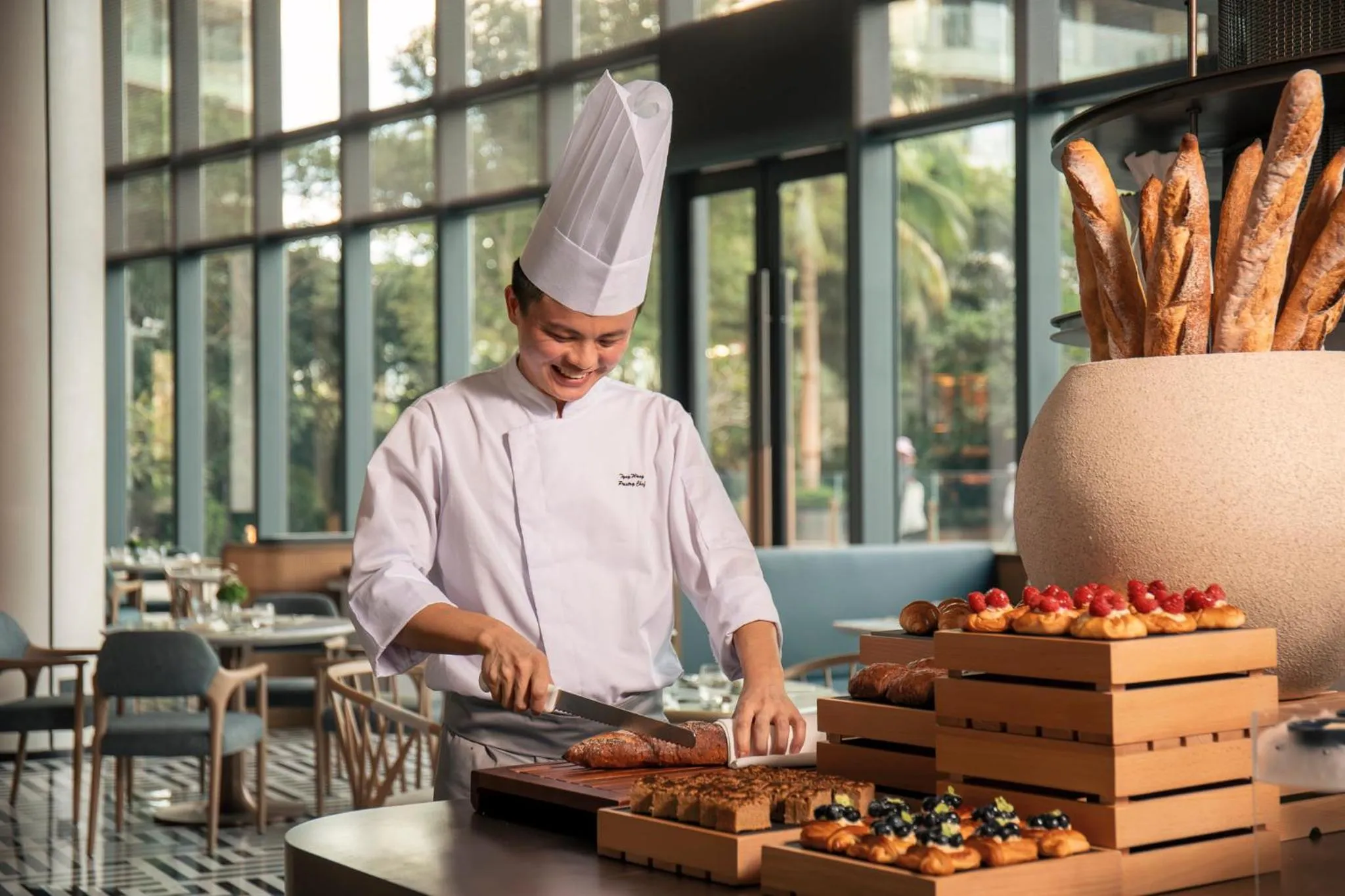 Restaurant/places to eat in Crowne Plaza Sanya Yazhou Bay by IHG