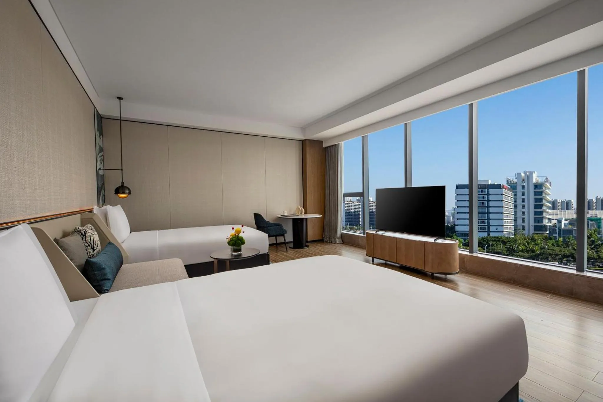 Photo of the whole room, Bed in Crowne Plaza Sanya Yazhou Bay by IHG