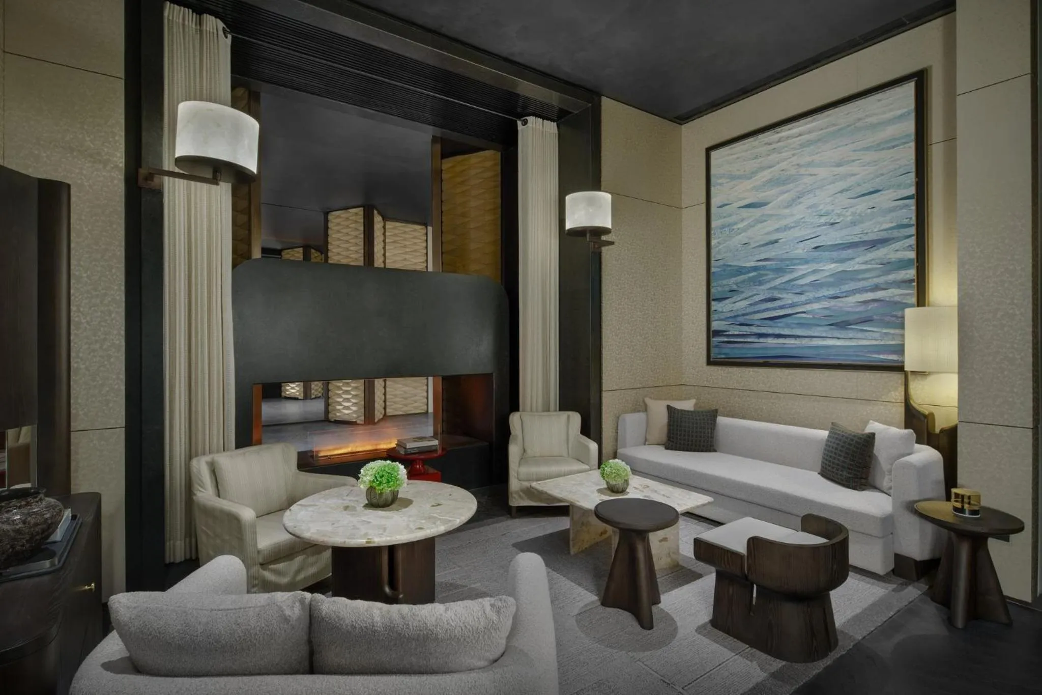 Property building in HUALUXE Shenzhen Bao'an