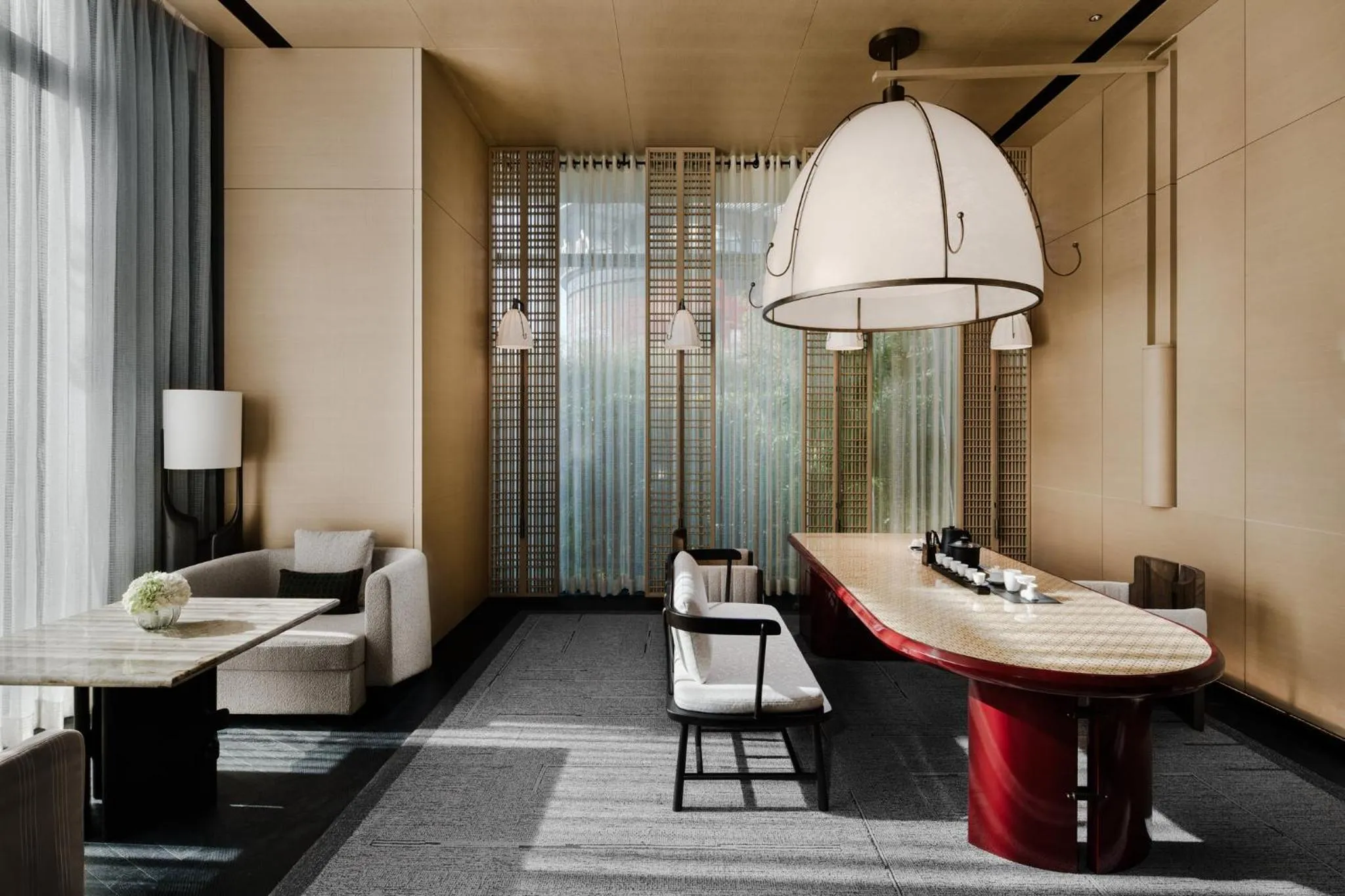 Lounge or bar in HUALUXE Shenzhen Bao'an