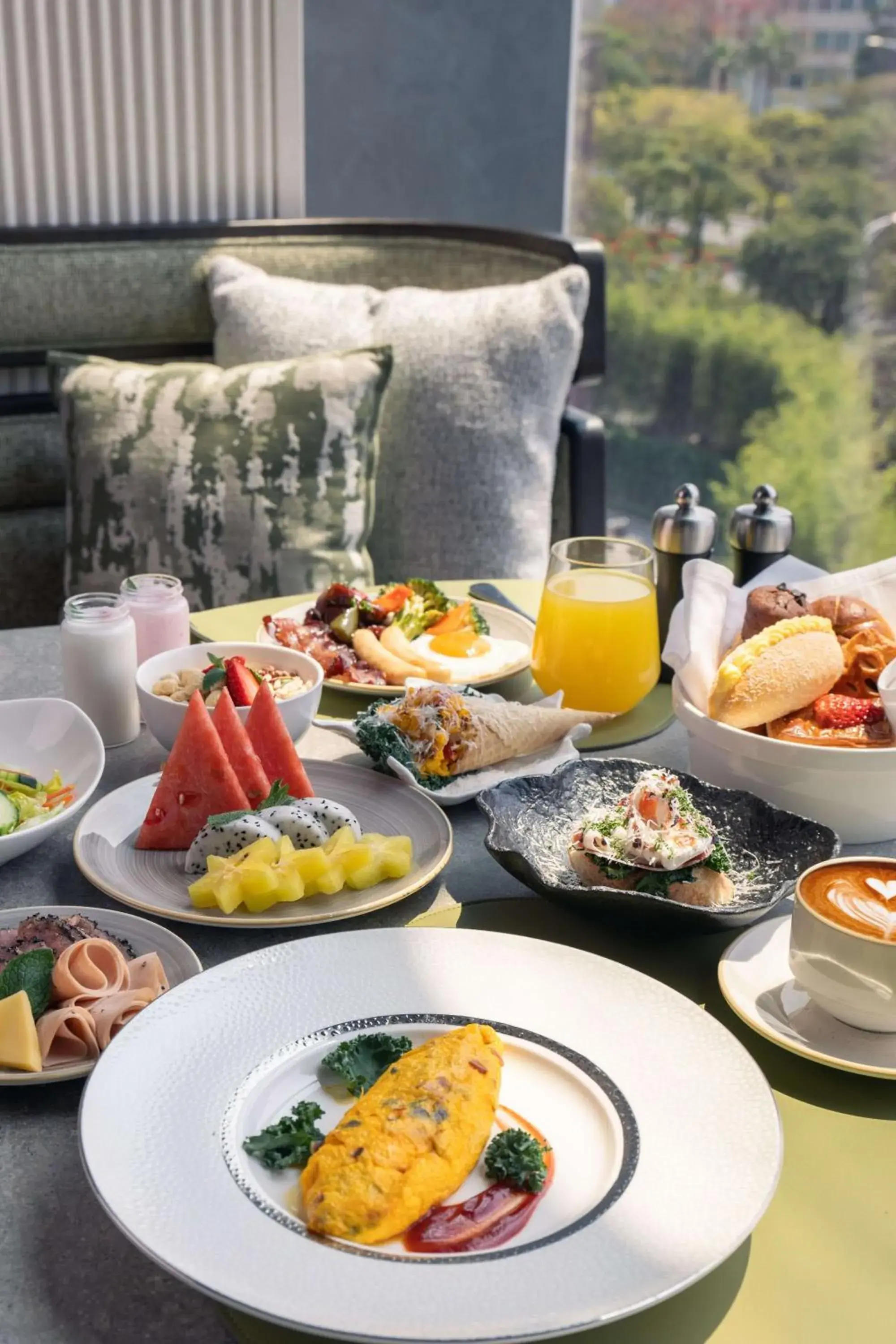 Buffet breakfast in HUALUXE Shenzhen Bao'an Buffet breakfast in HUALUXE Shenzhen Bao'an