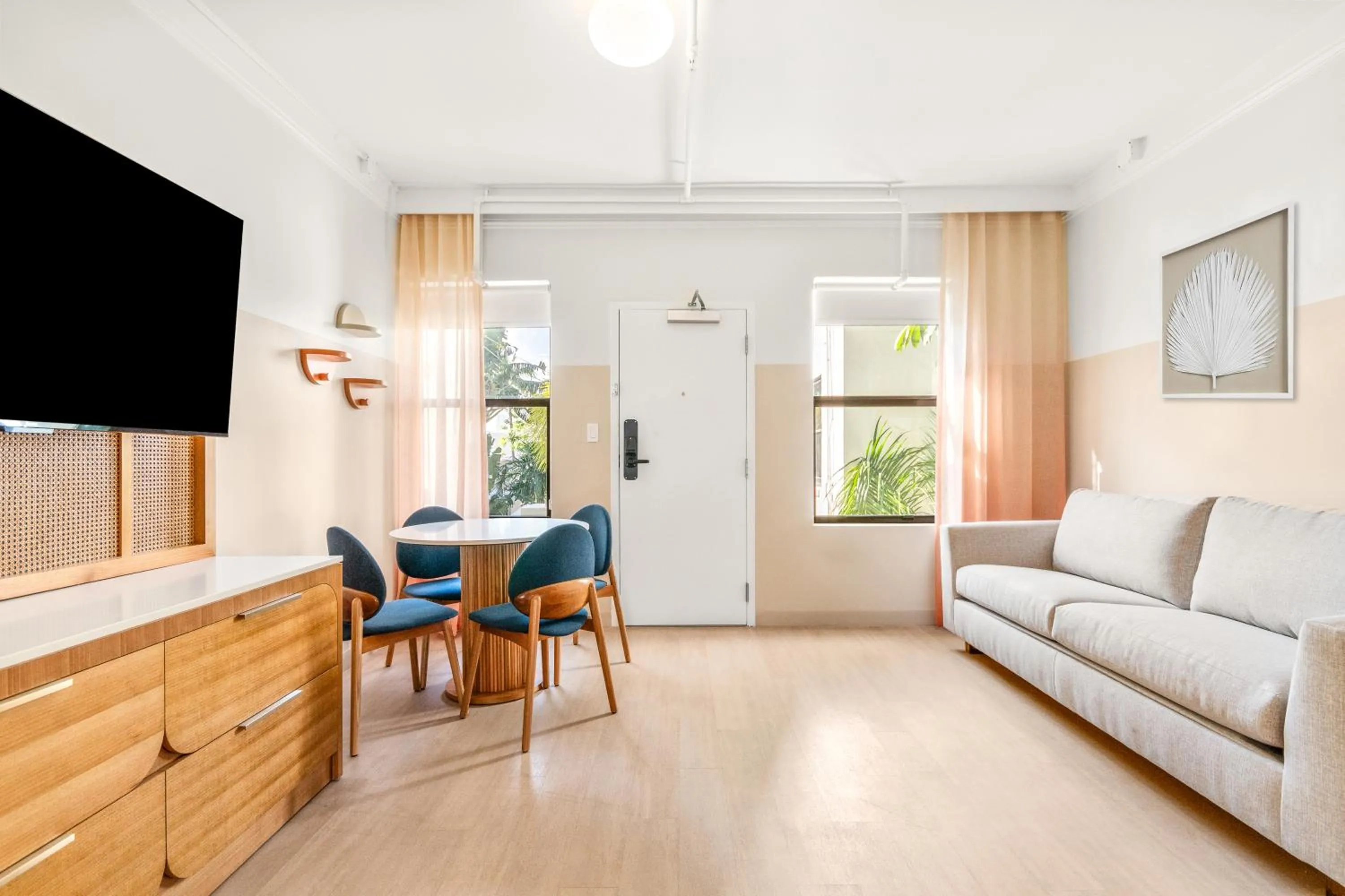 TV and multimedia in Beach Plaza