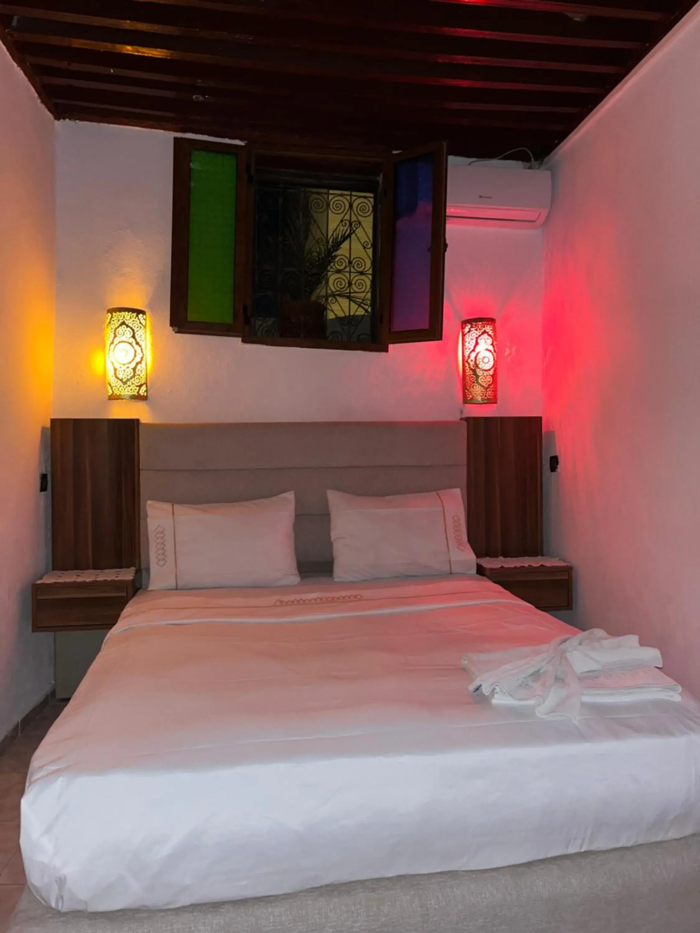 Double Room with Private Bathroom - single occupancy in House andalous Double Room with Private Bathroom - single occupancy in House andalous