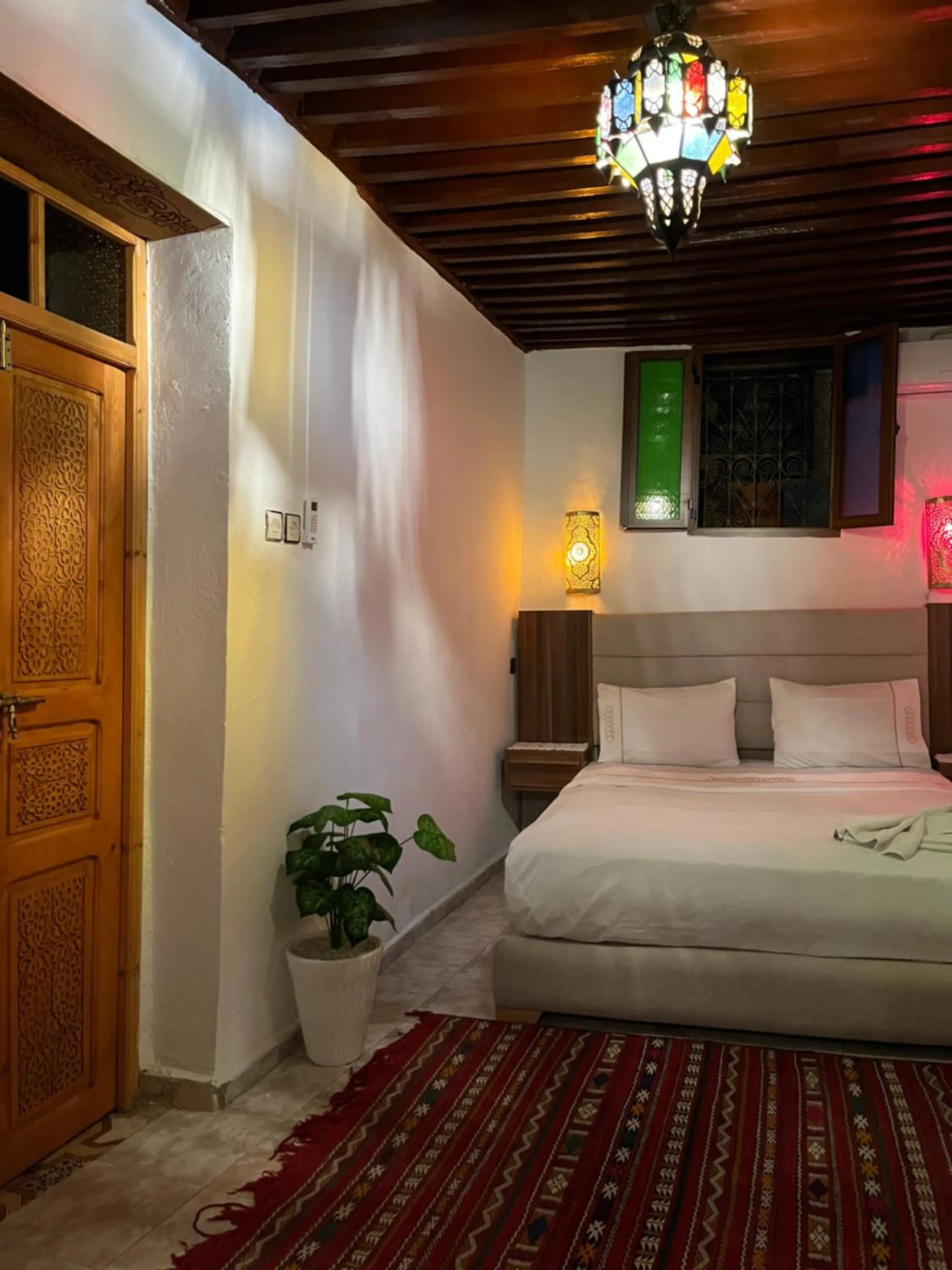 Double Room with Private Bathroom - single occupancy in House andalous