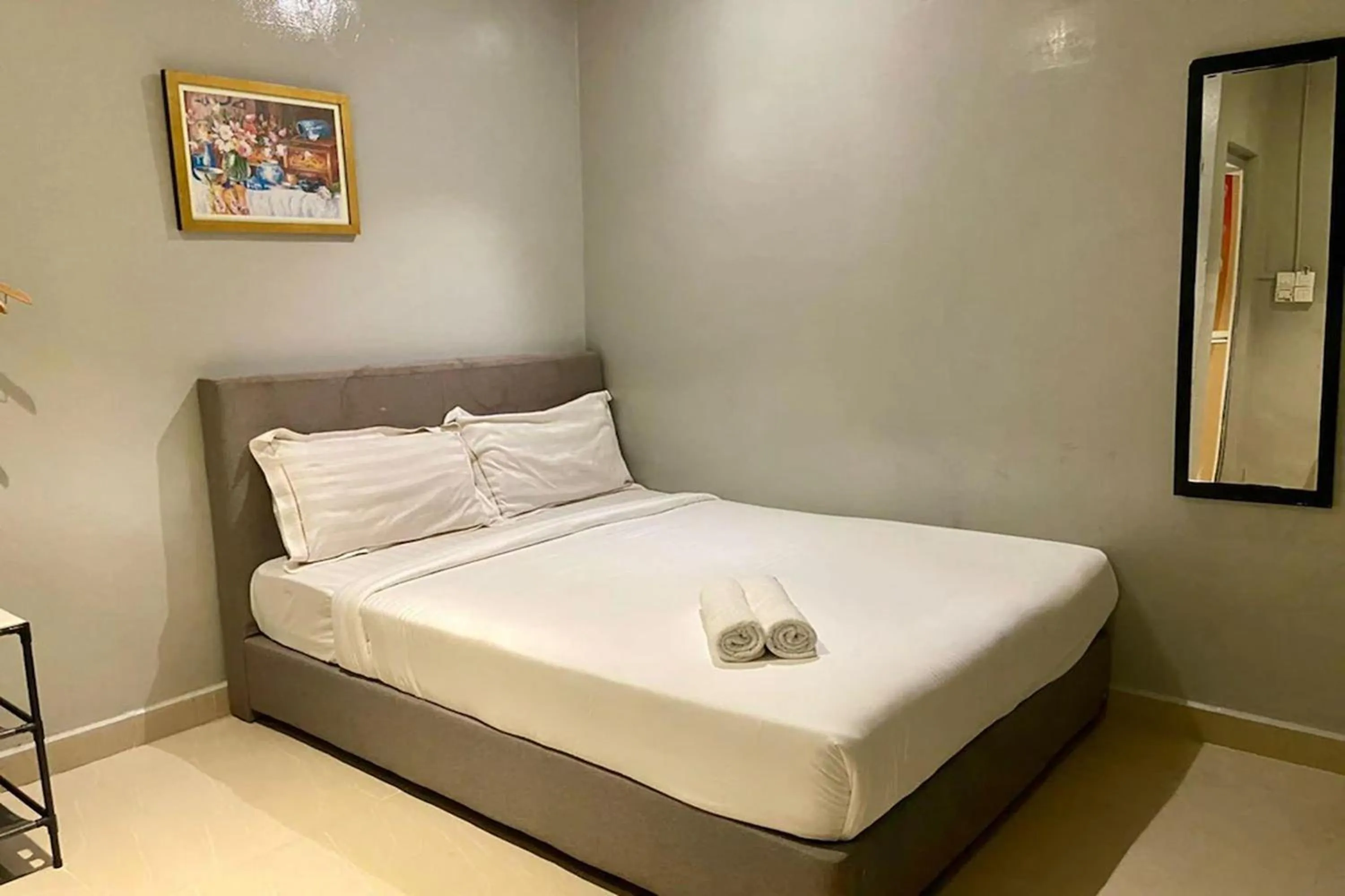 Bedroom, Bed in Hotel Dlima House Bukit Bintang
