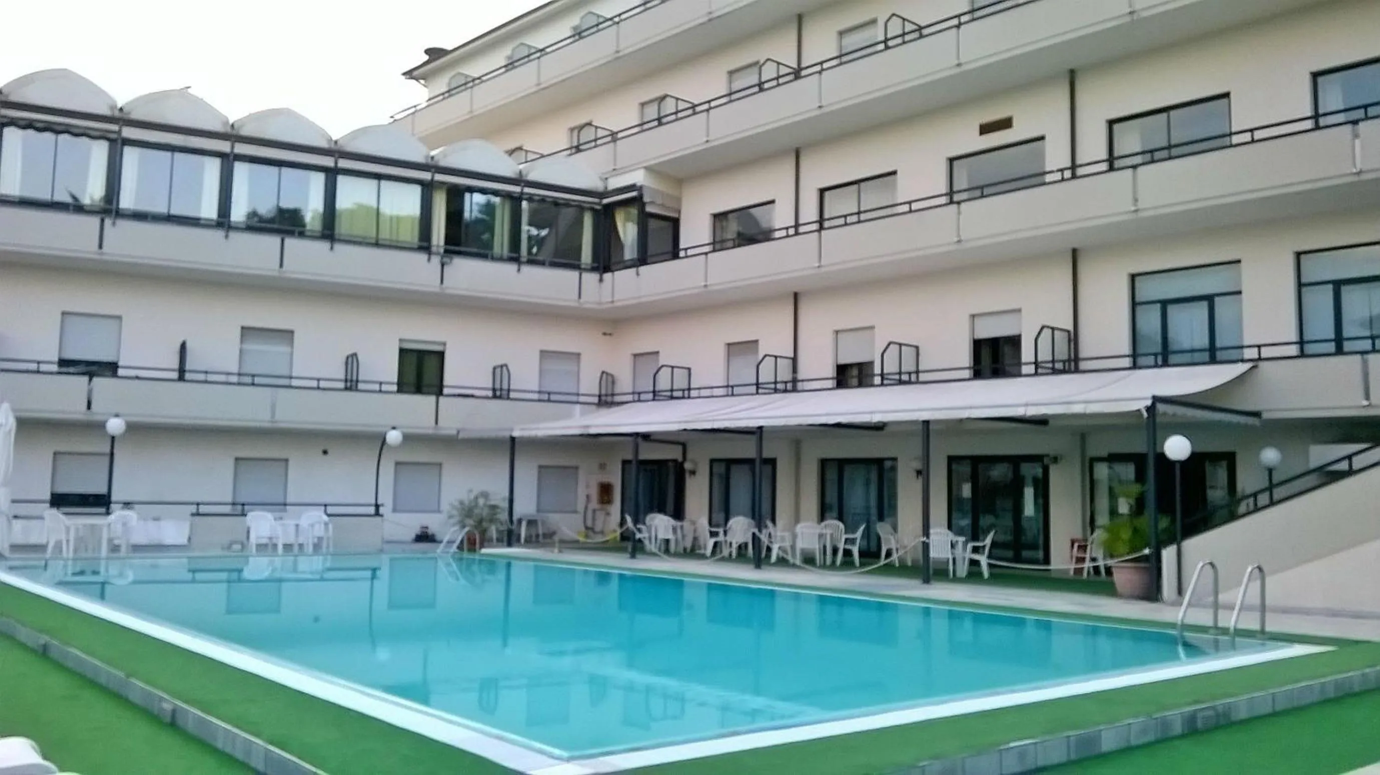 Property building in Hotel Du Parc