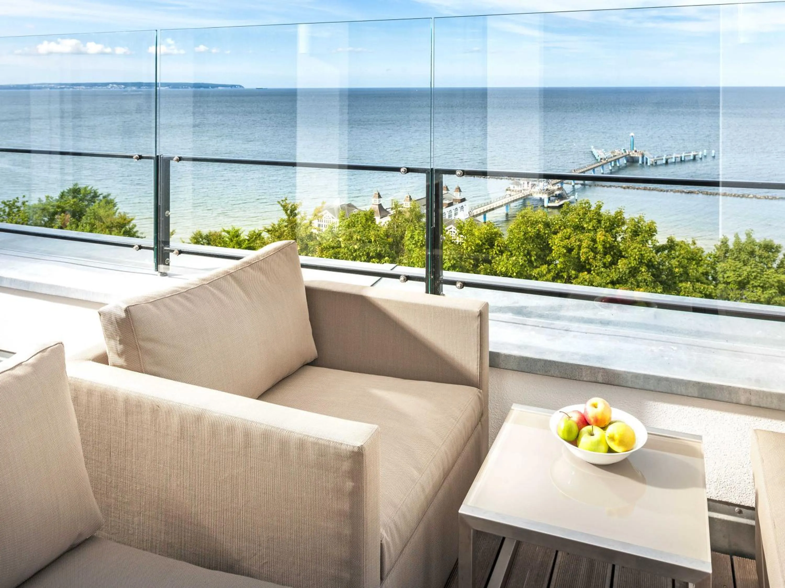 Villa Philine - Penthouse 28 mit Panoramablick, Pool, SPA & Kamin