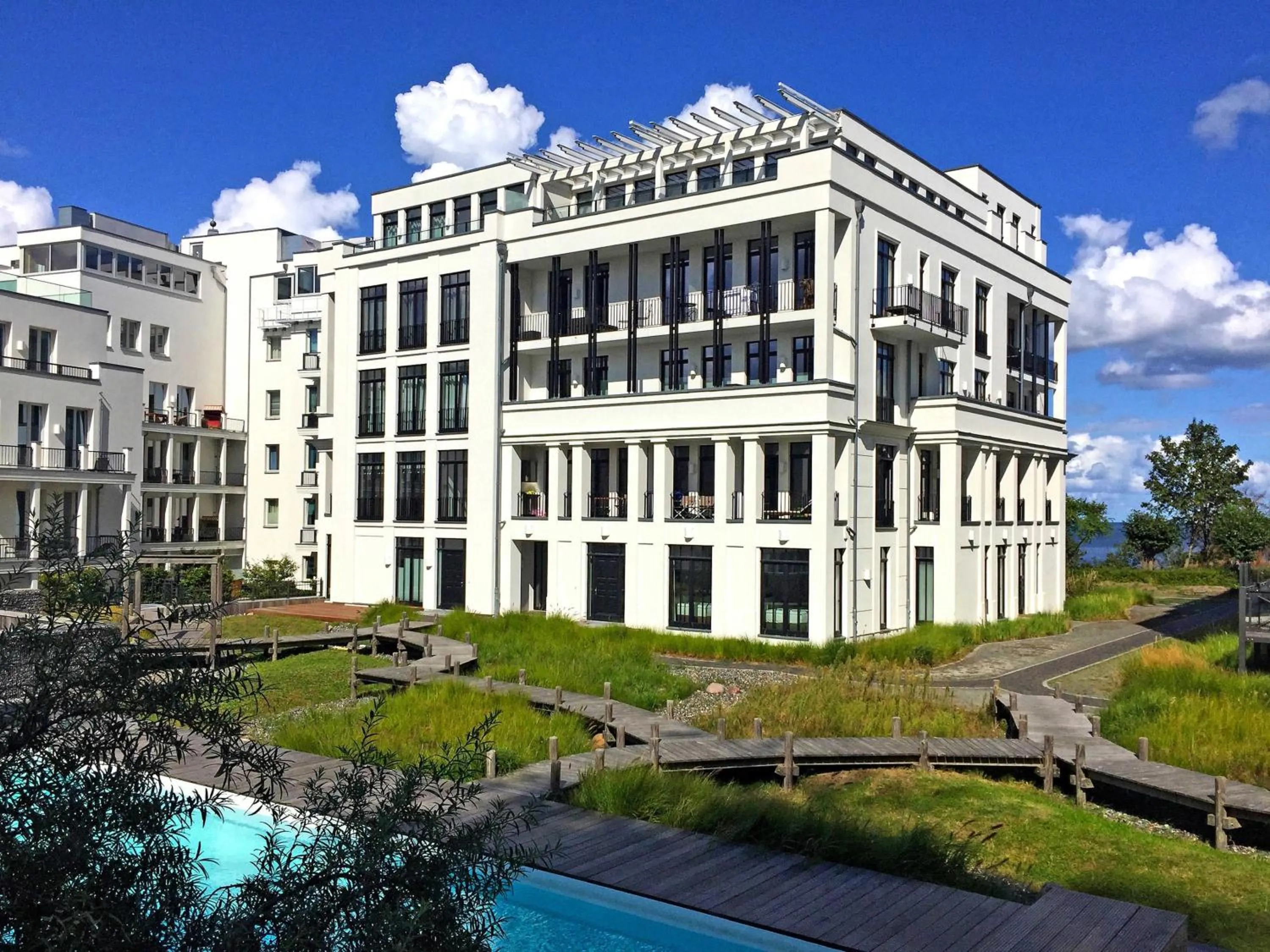 Villa Philine - Penthouse 28 mit Panoramablick, Pool, SPA & Kamin