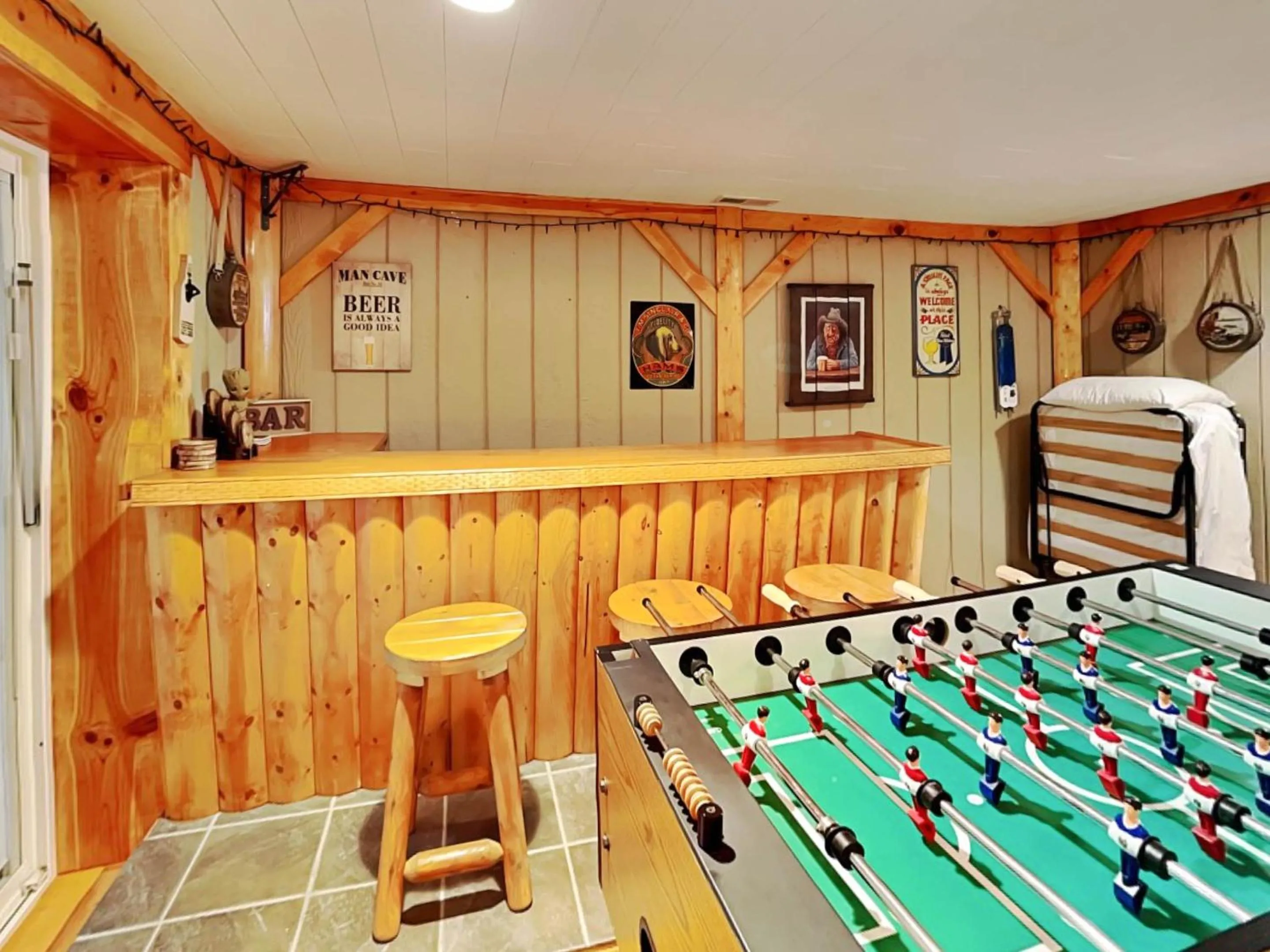 Cozy Cabin