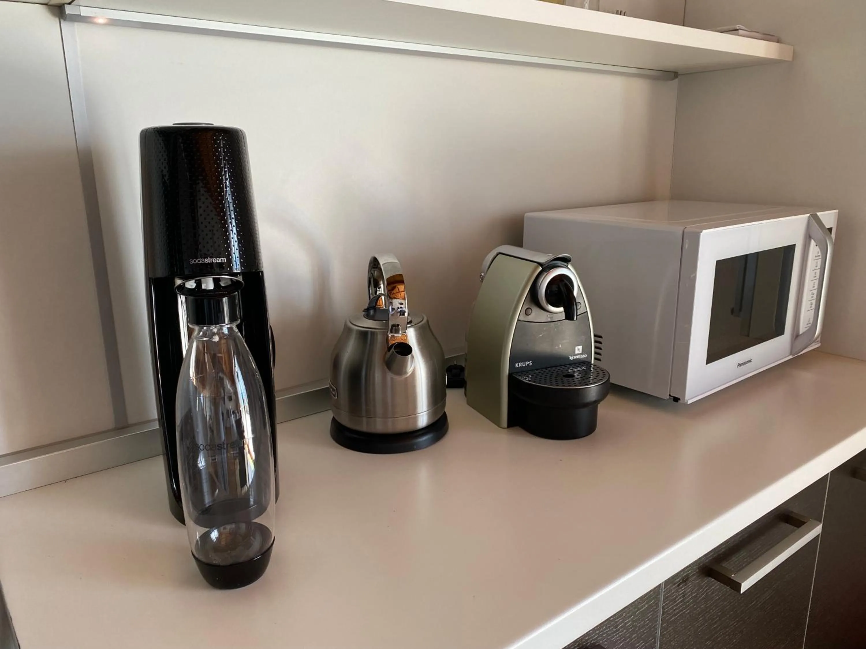 Coffee/tea facilities in La Valletta Suite