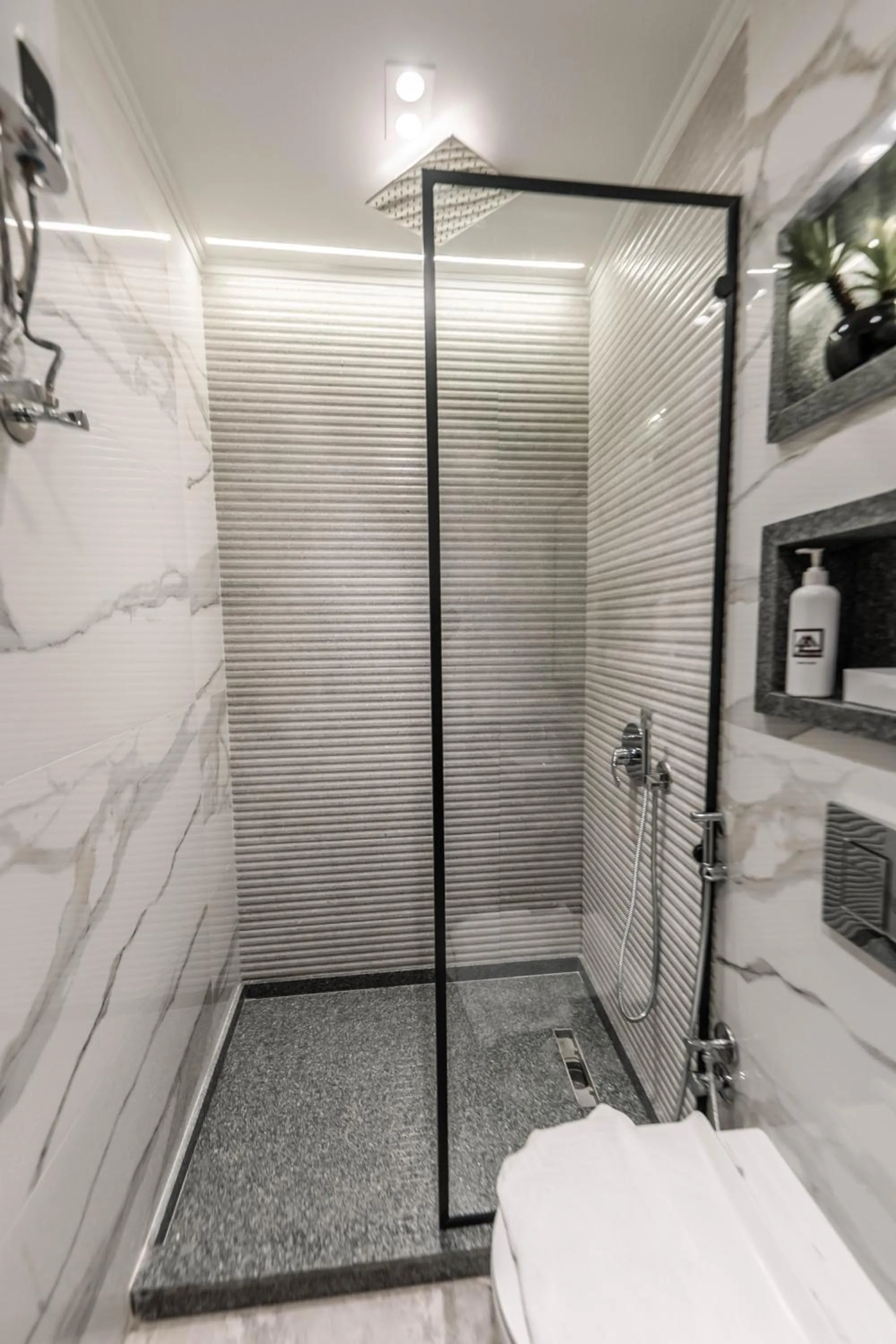 Bathroom in Remal Pyramids Hotel