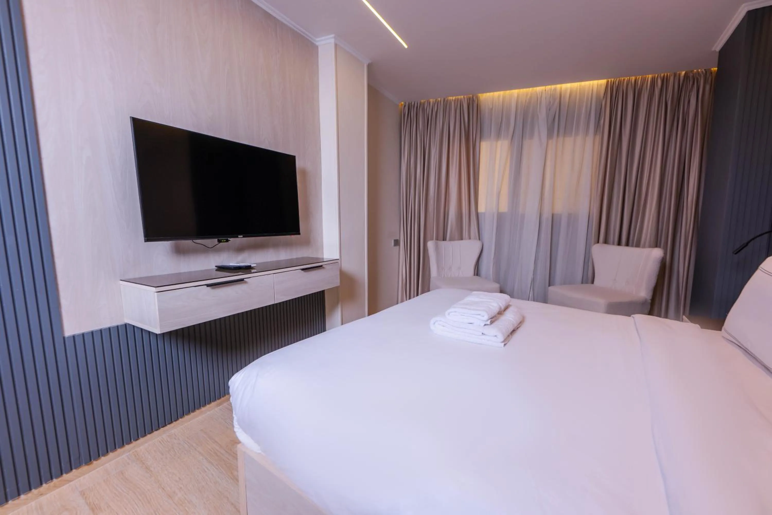 TV and multimedia, Bed in Remal Pyramids Hotel