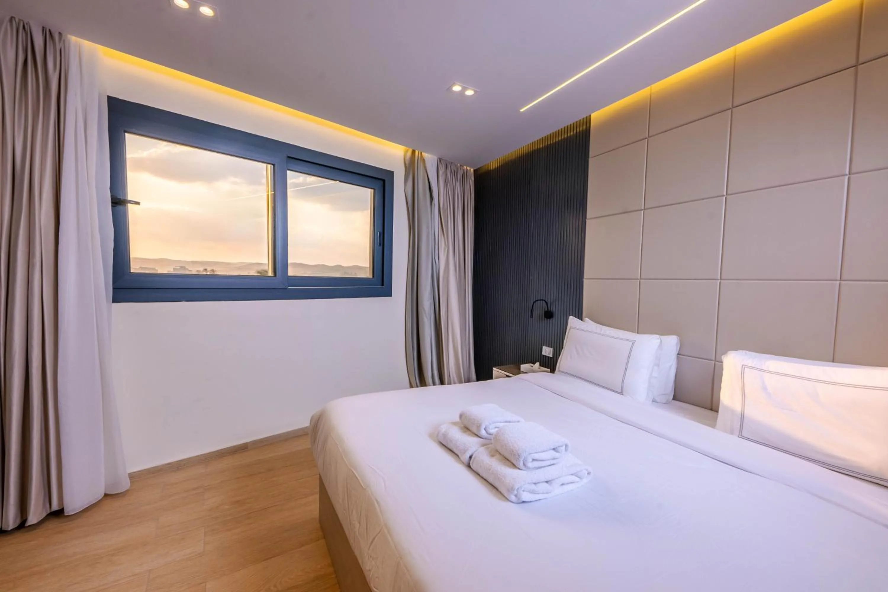 Bedroom, Bed in Remal Pyramids Hotel
