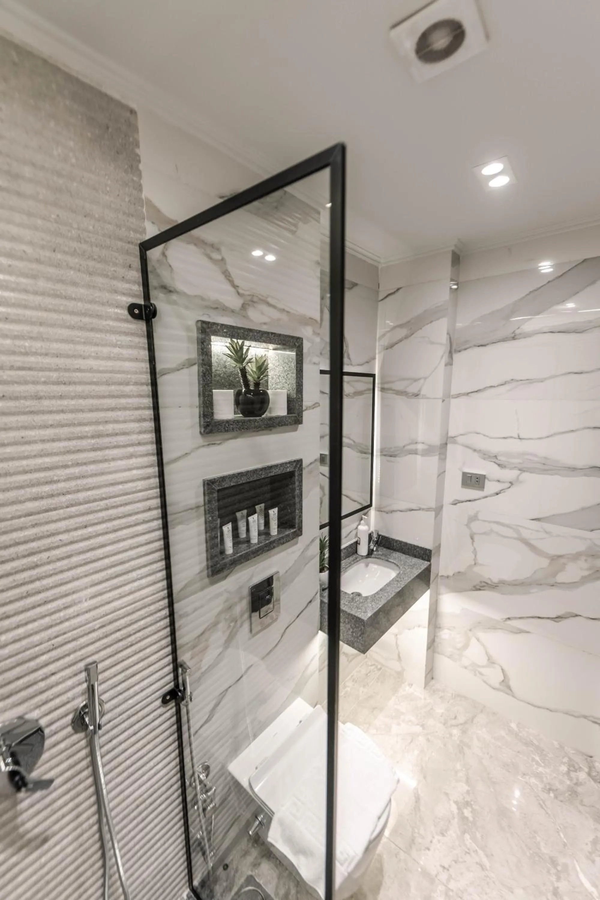 Bathroom in Remal Pyramids Hotel