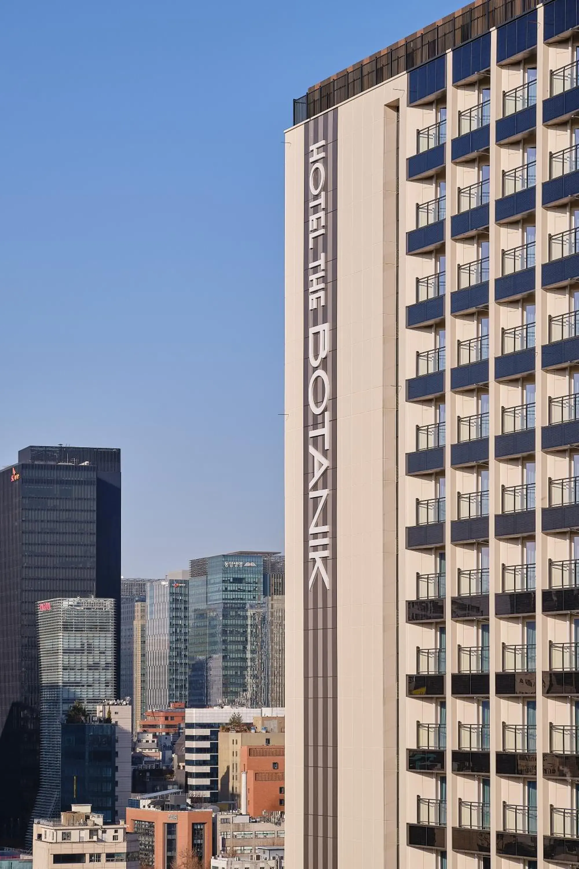 Property building in Hotel The Botanik Sewoon Myeongdong Property building in Hotel The Botanik Sewoon Myeongdong