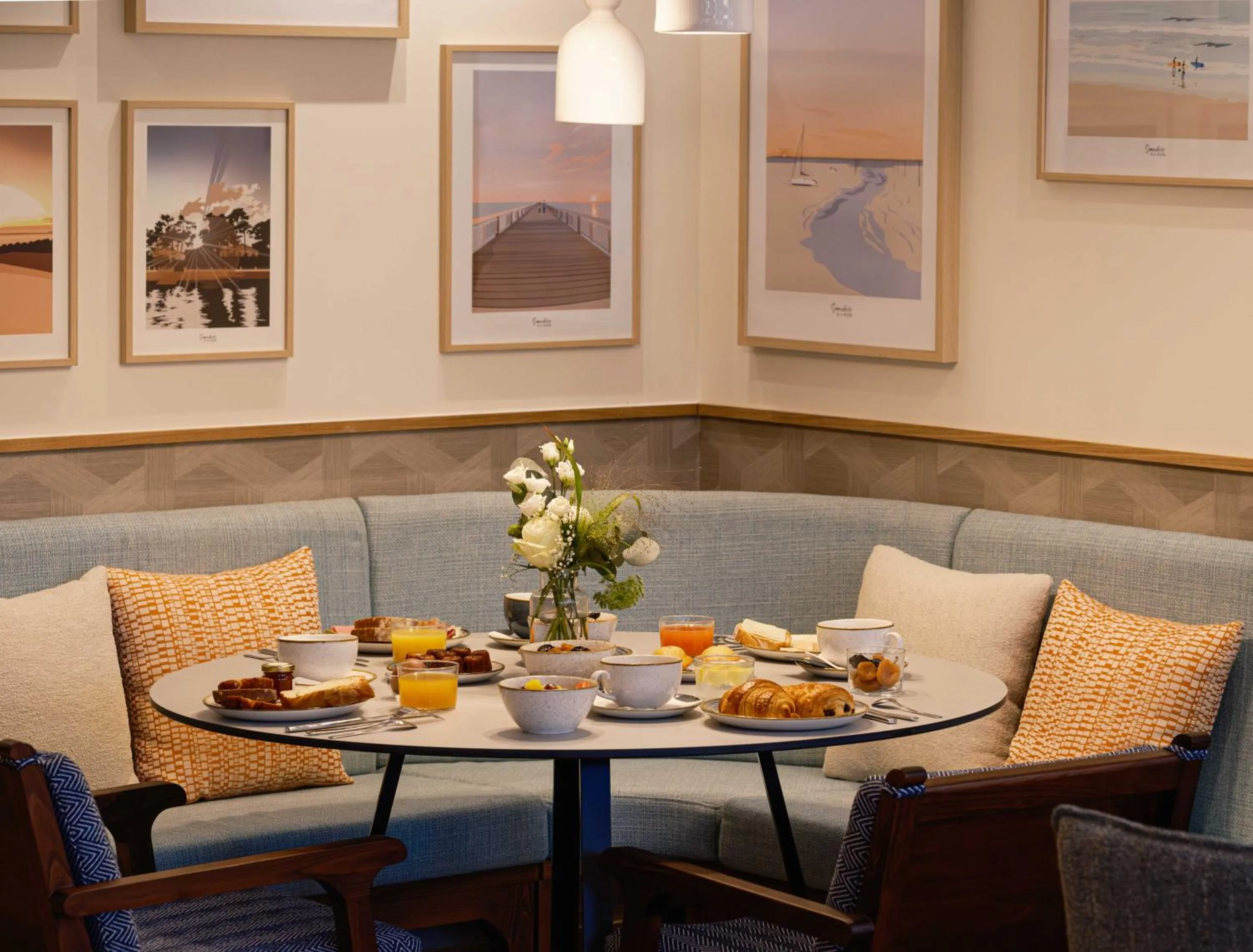 Breakfast in Hôtel Arcanse by Inwood Hotels