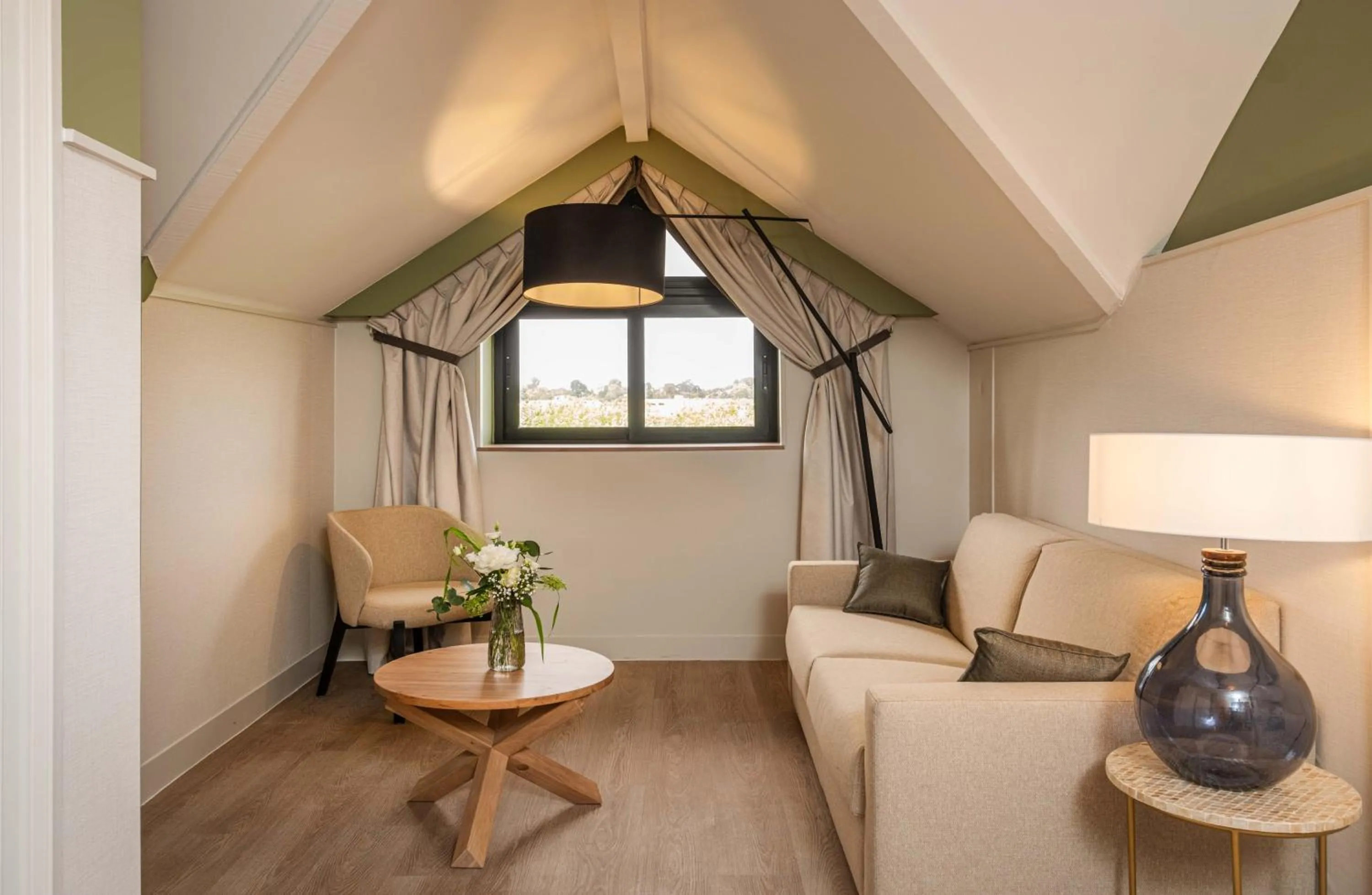 Living room in Hôtel Arcanse by Inwood Hotels