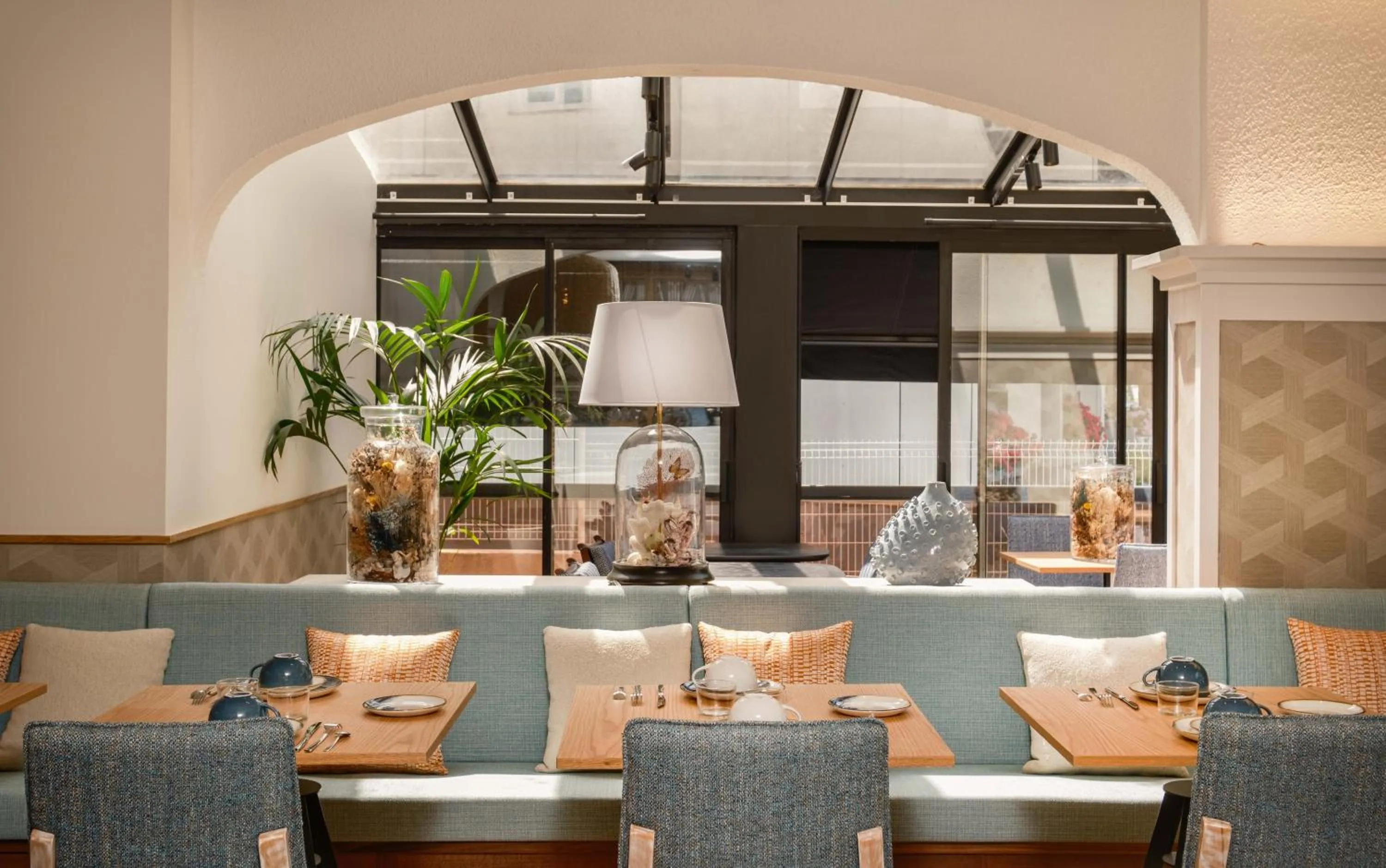 Breakfast in Hôtel Arcanse by Inwood Hotels