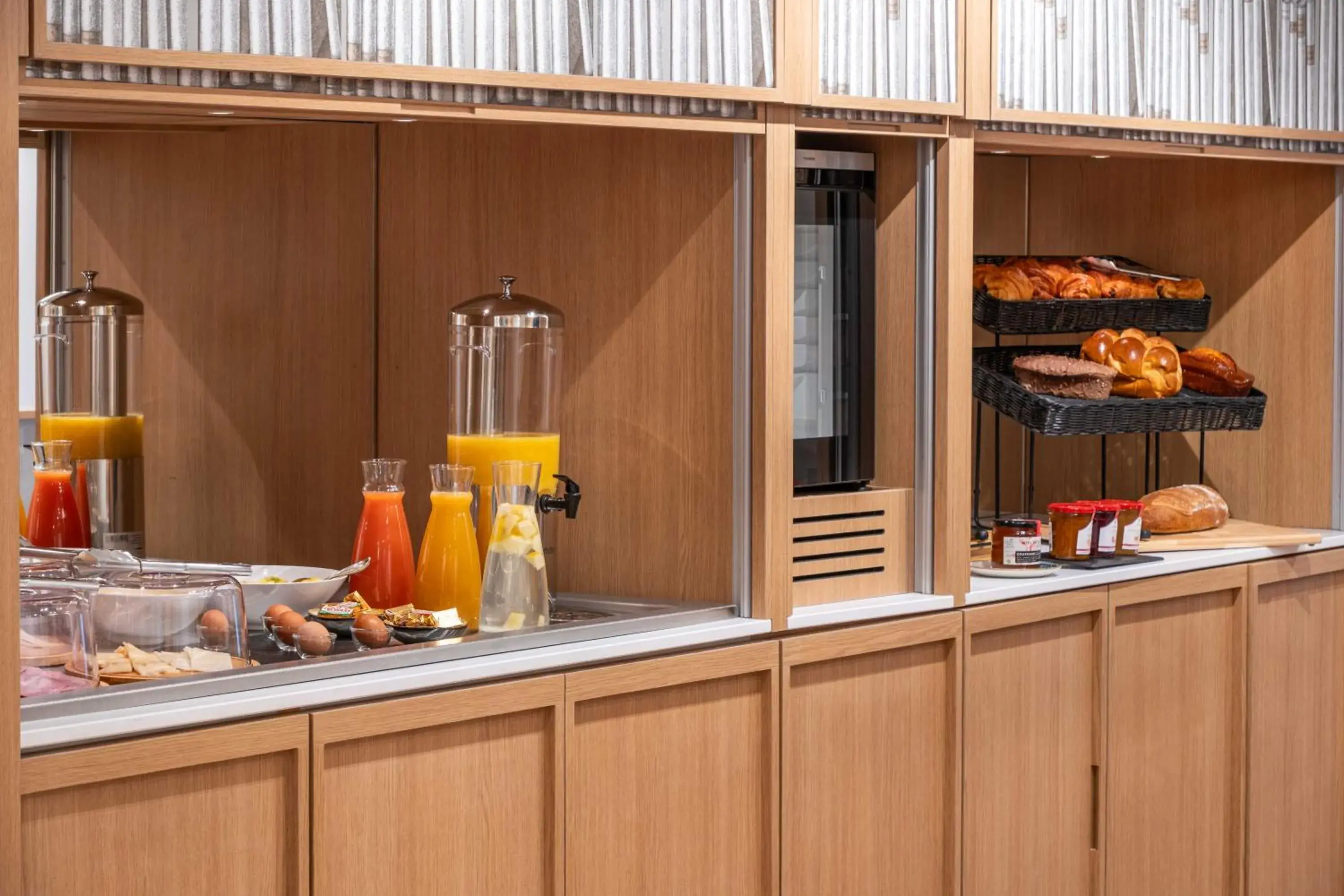 Breakfast in Hôtel Arcanse by Inwood Hotels Breakfast in Hôtel Arcanse by Inwood Hotels