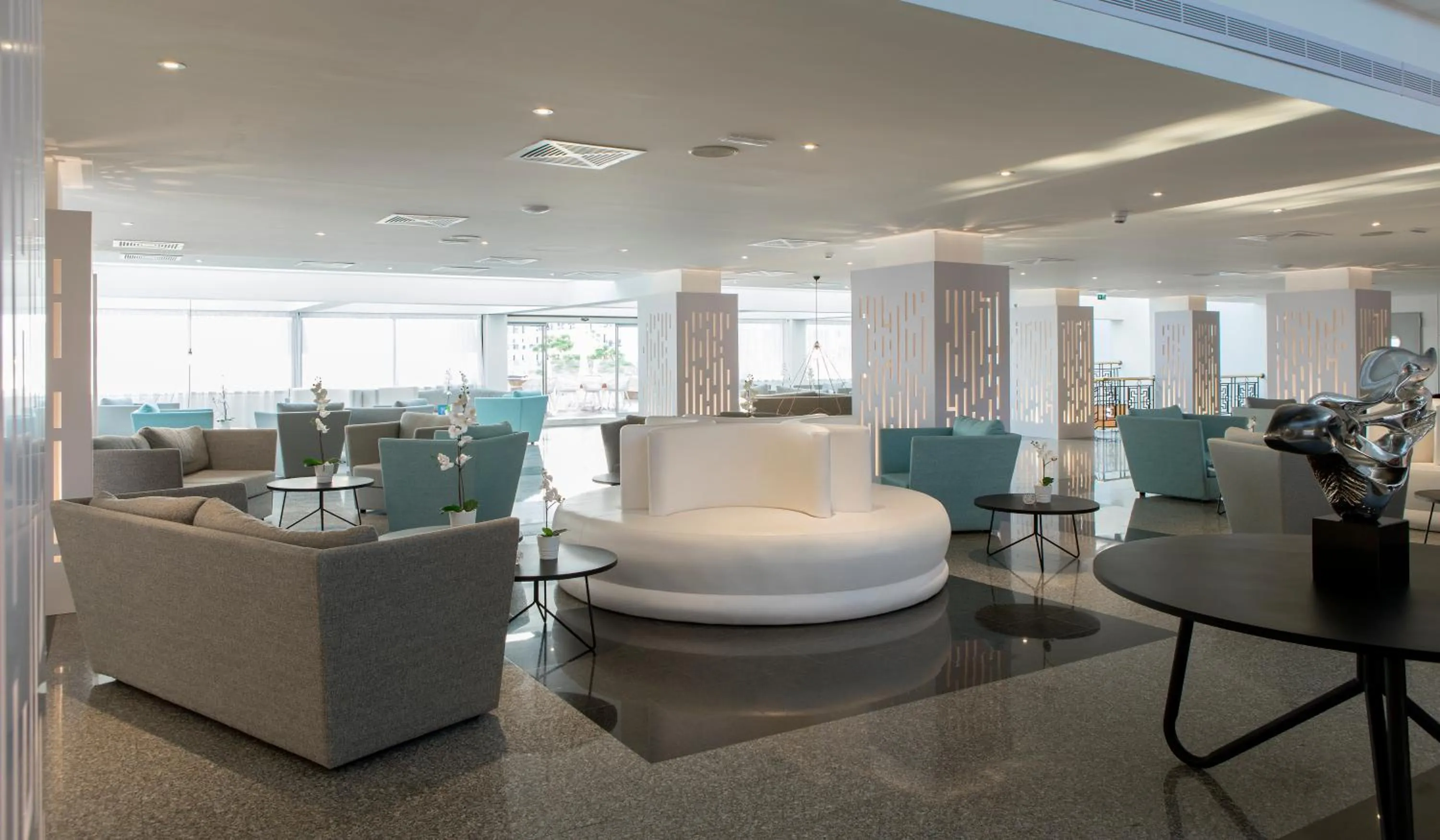 Lounge or bar in Odessa Beach Hotel