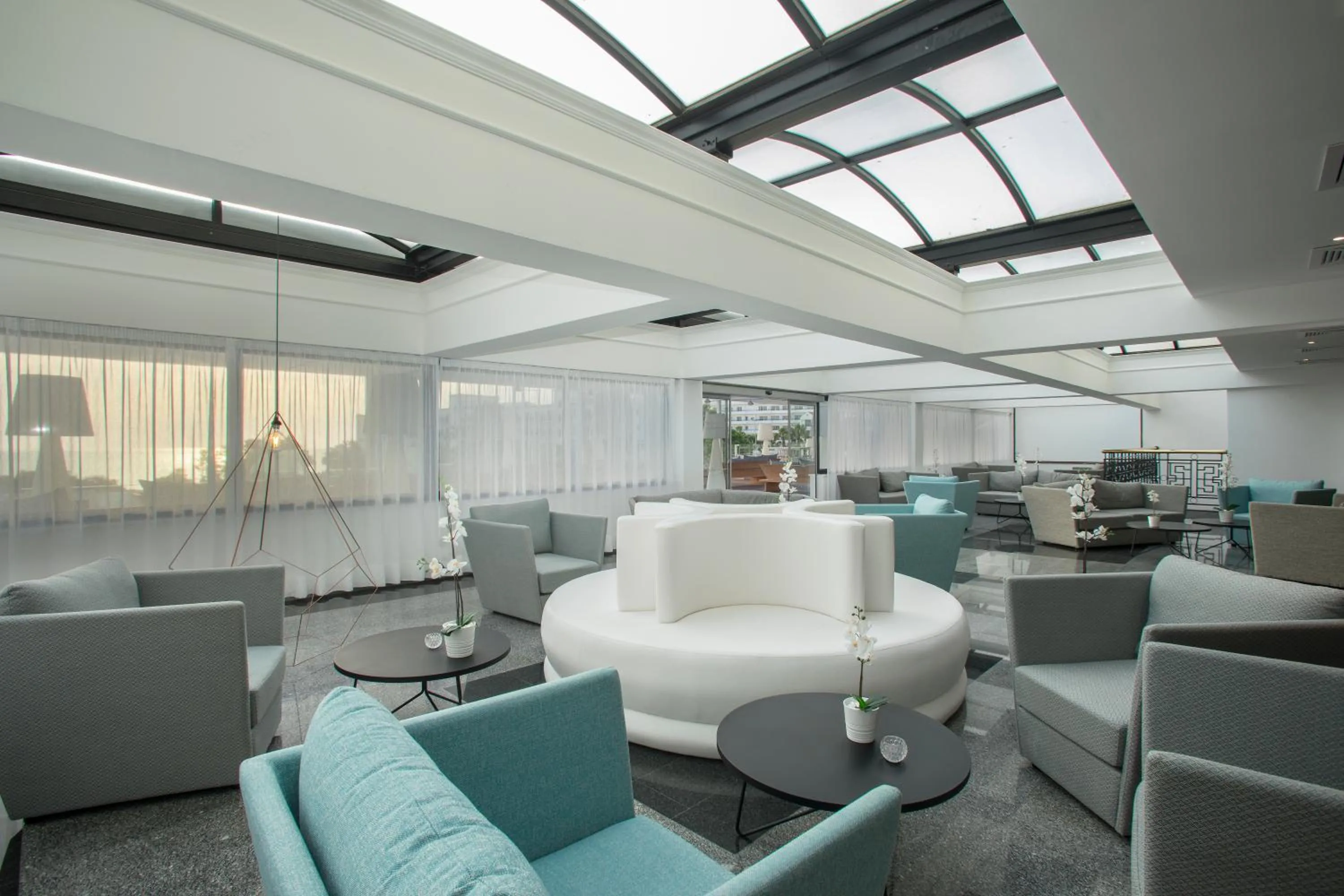 Lounge or bar in Odessa Beach Hotel