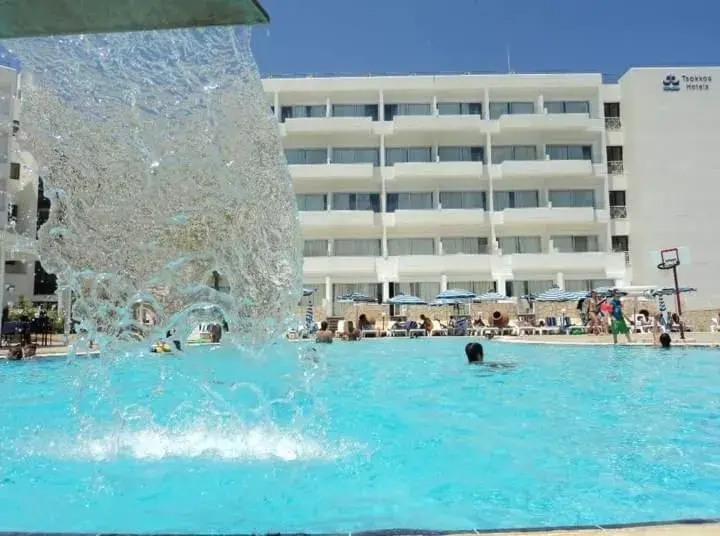 Property building in Odessa Beach Hotel Property building in Odessa Beach Hotel