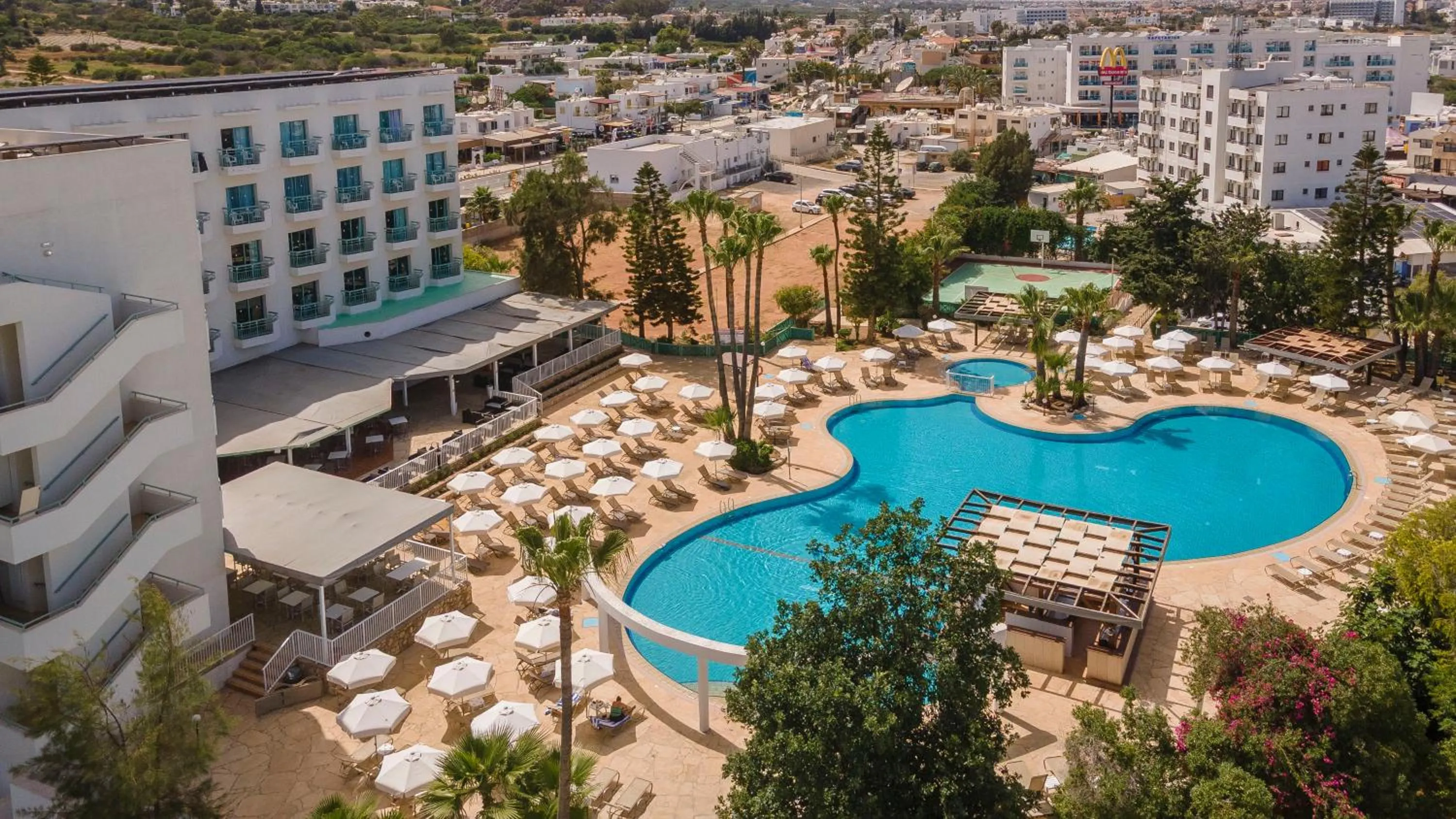 Swimming pool in Antigoni Hotel