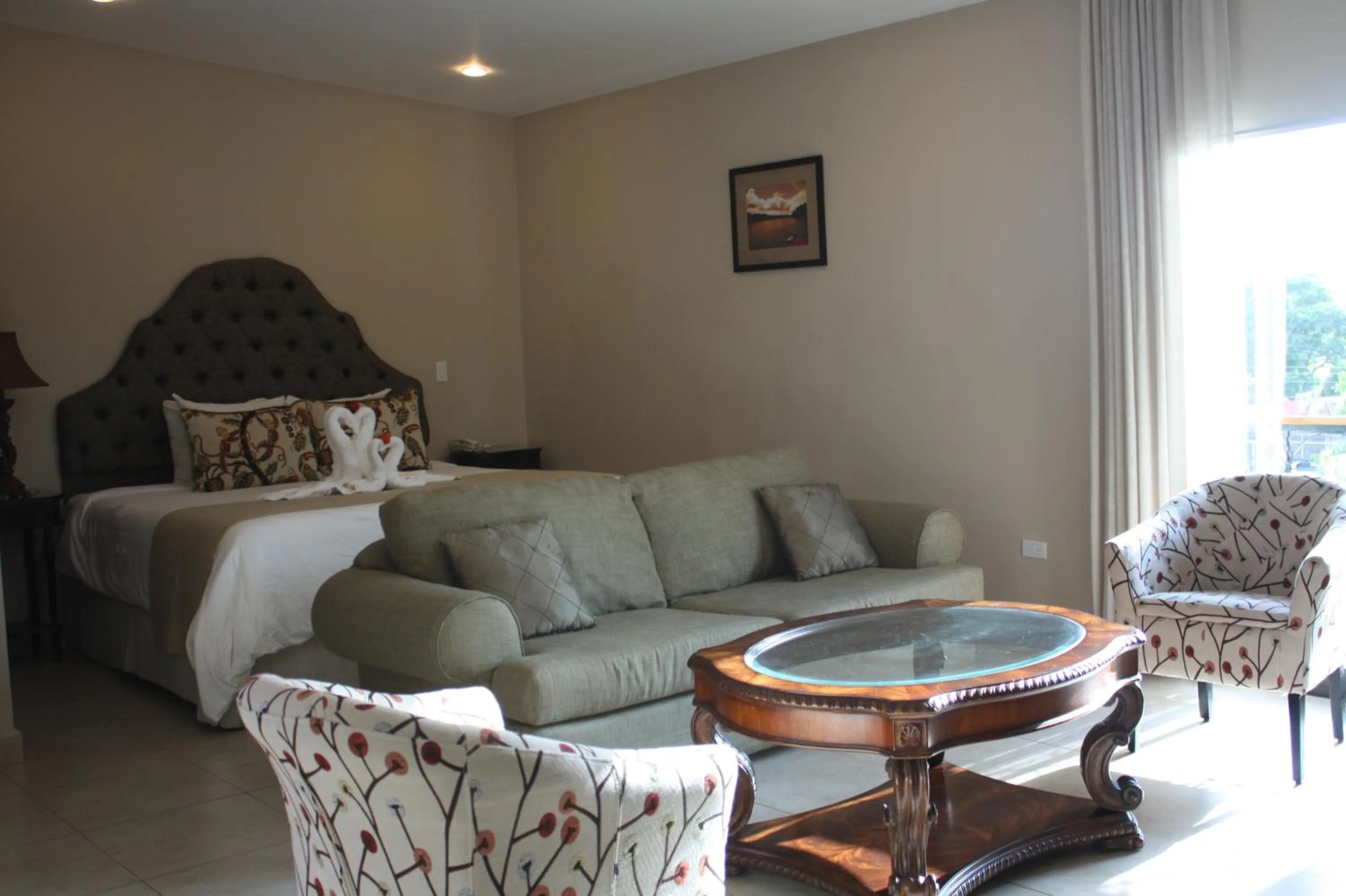 Photo of the whole room in Hotel Gran David