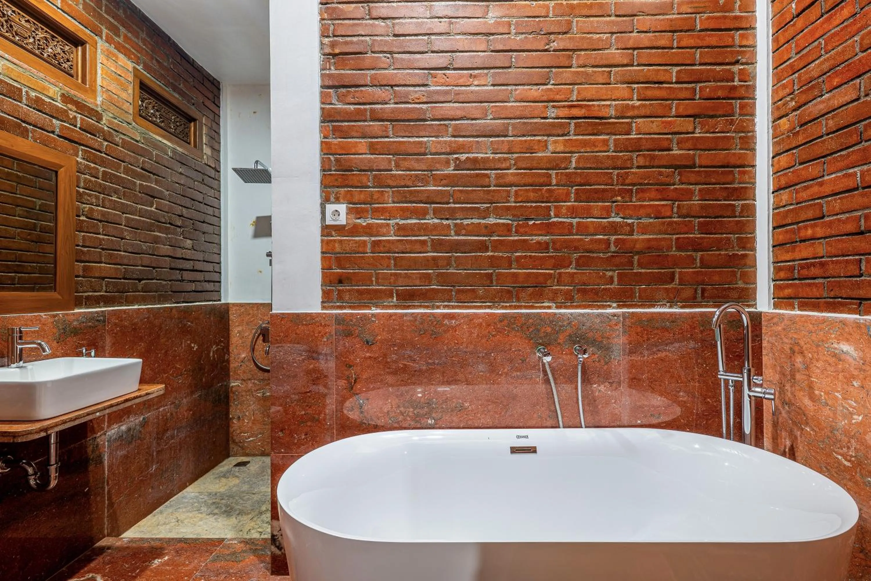 Bathroom in Joglo Wardani