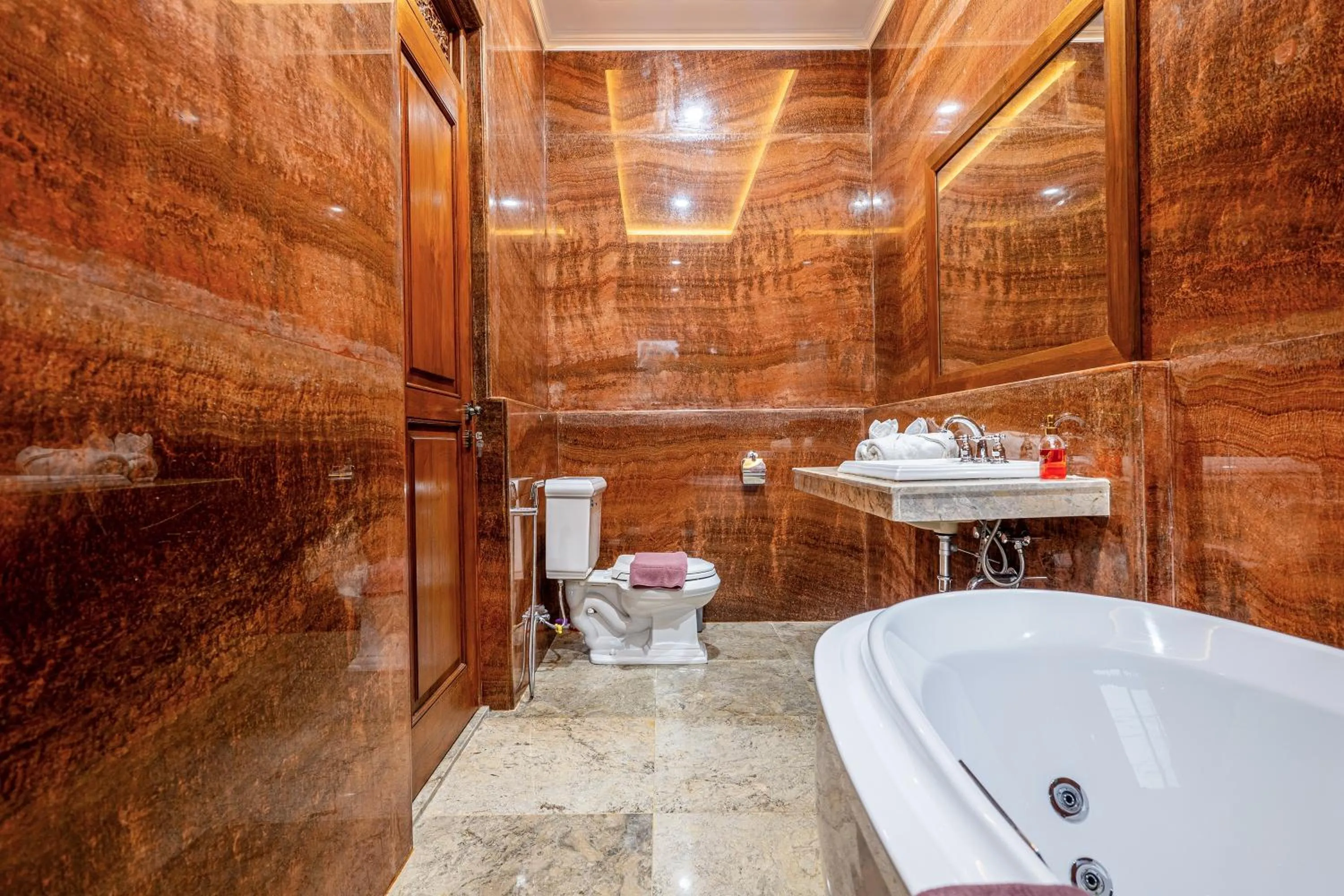 Bathroom in Joglo Wardani