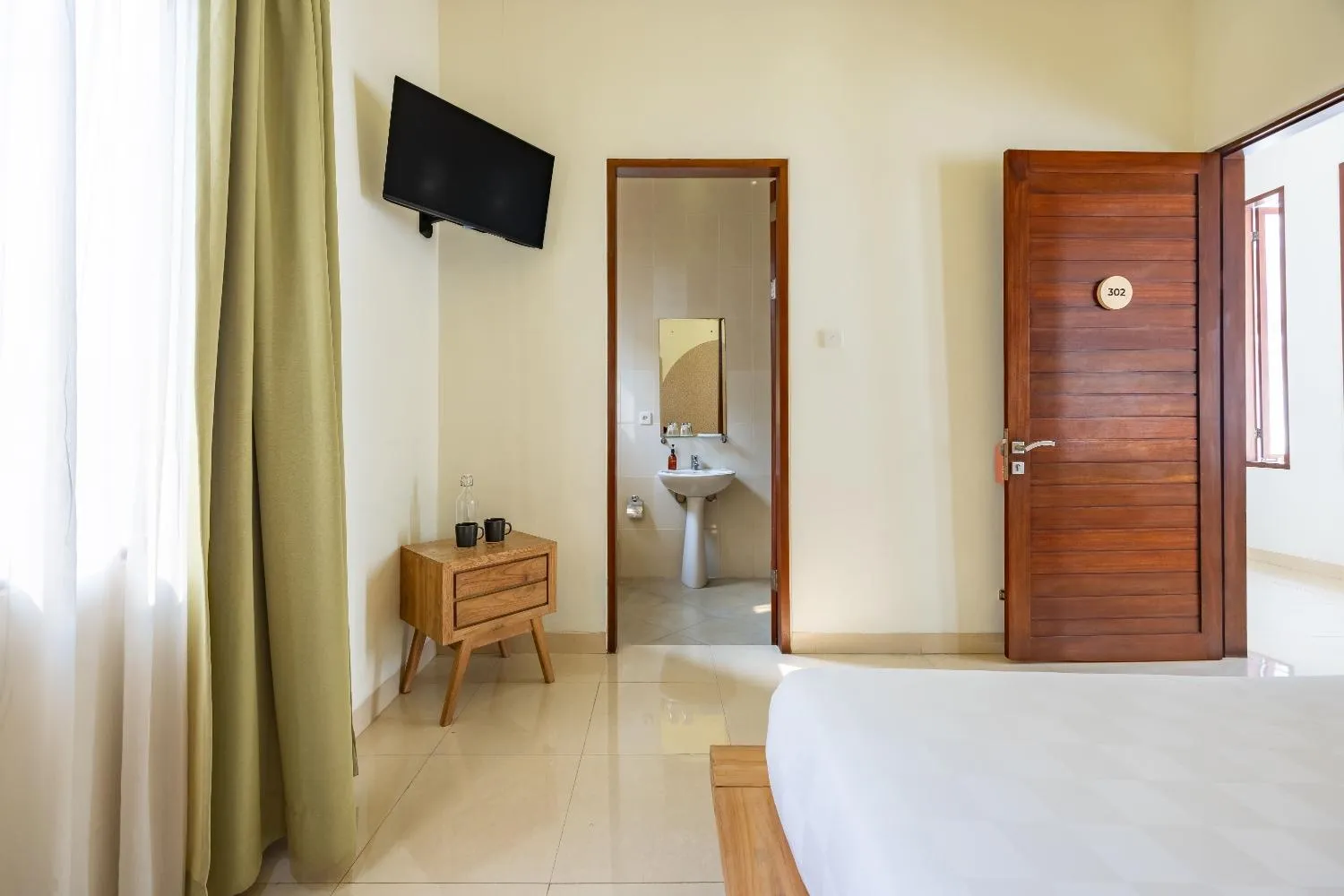 Bathroom, Bed in Cove The Ricks Villa