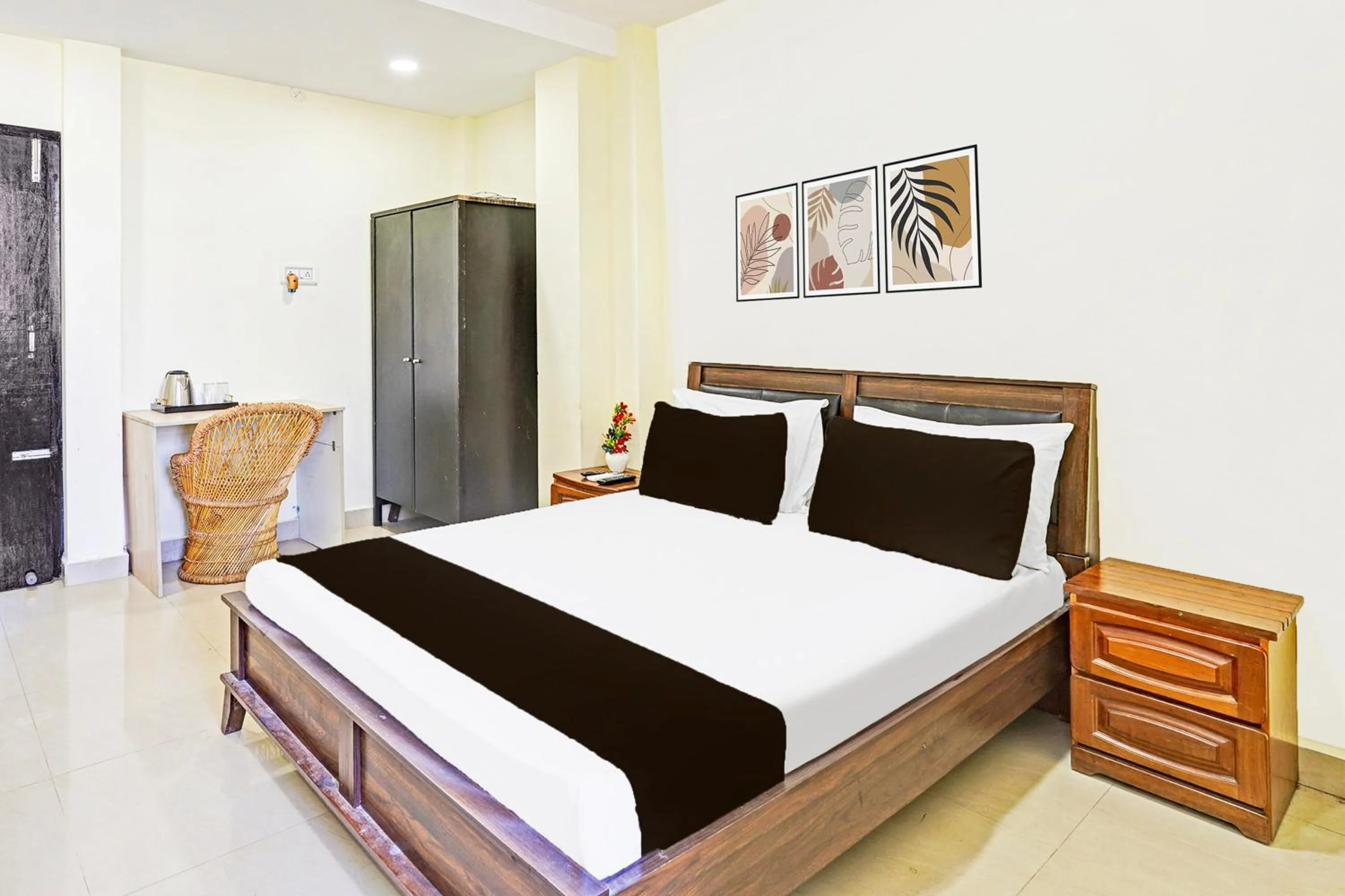 Bedroom, Bed in Super Collection O Guduvancheri Railway Station