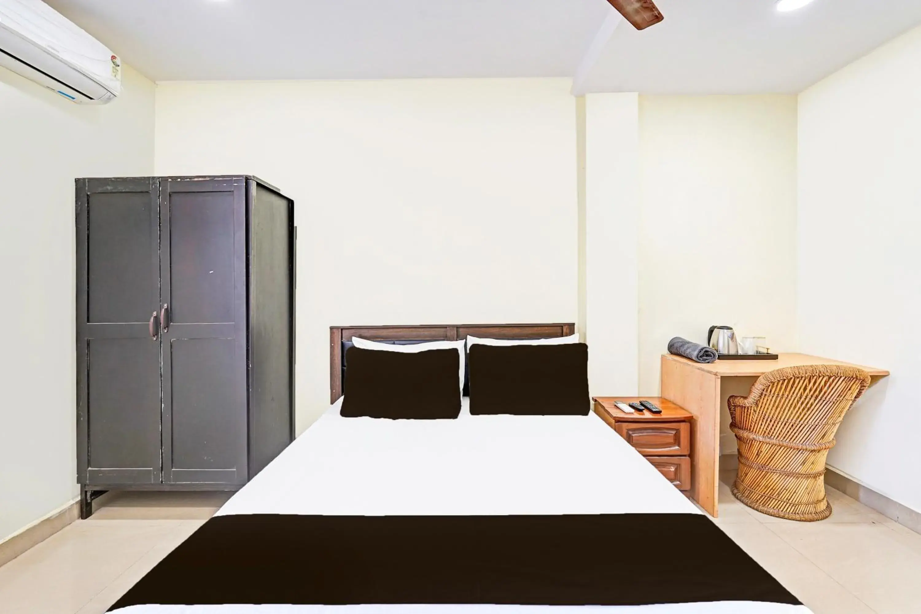 Bedroom, Bed in Super Collection O Guduvancheri Railway Station Bedroom, Bed in Super Collection O Guduvancheri Railway Station