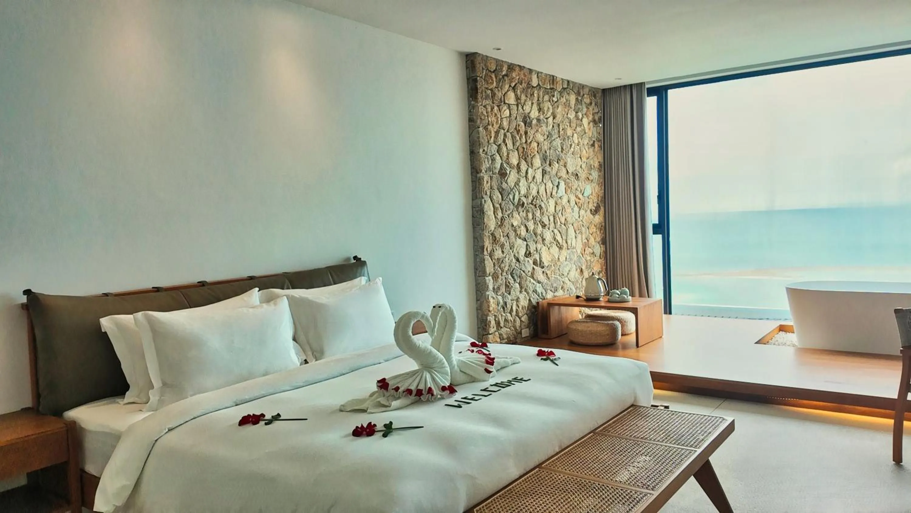 Bed in Anzhu Seamate Villa Samui